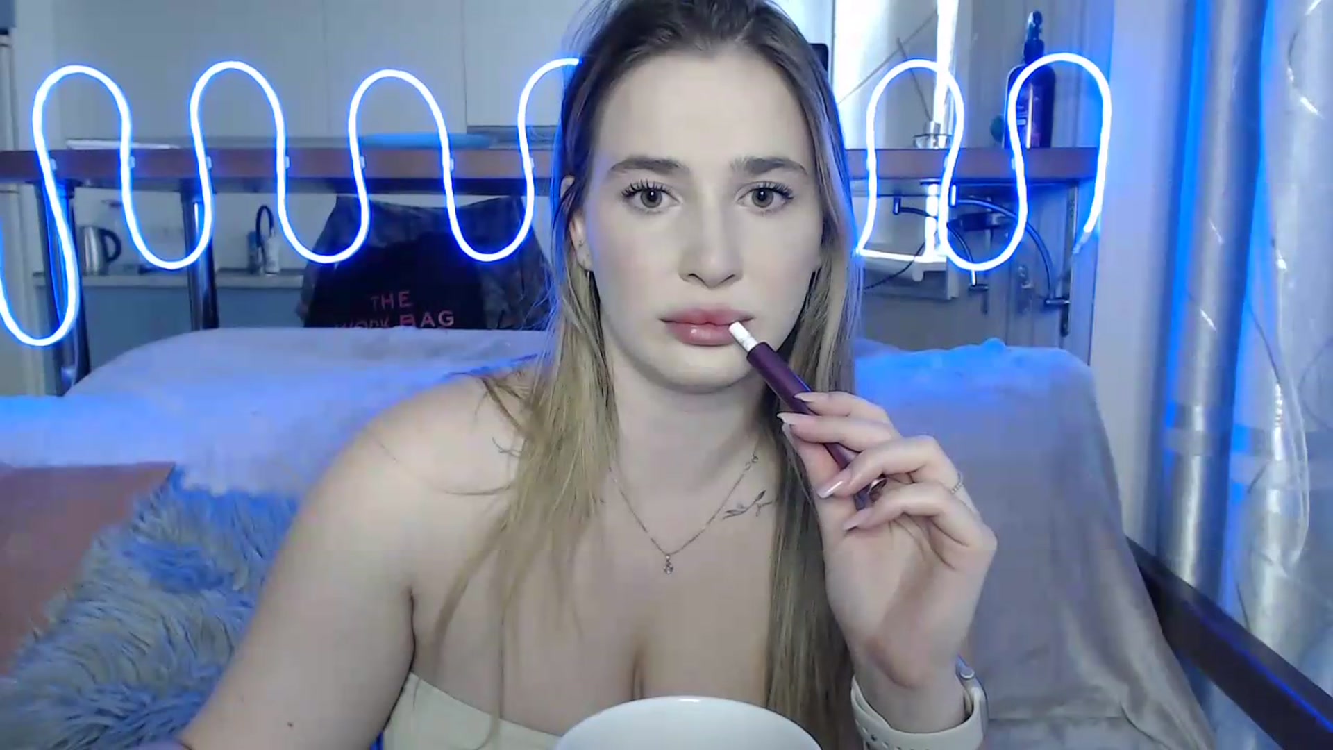 Gallery image thumbnail from Alaya_Wink's myfreecams stream on, 09/04/2026, 13:03 image 15 of 20