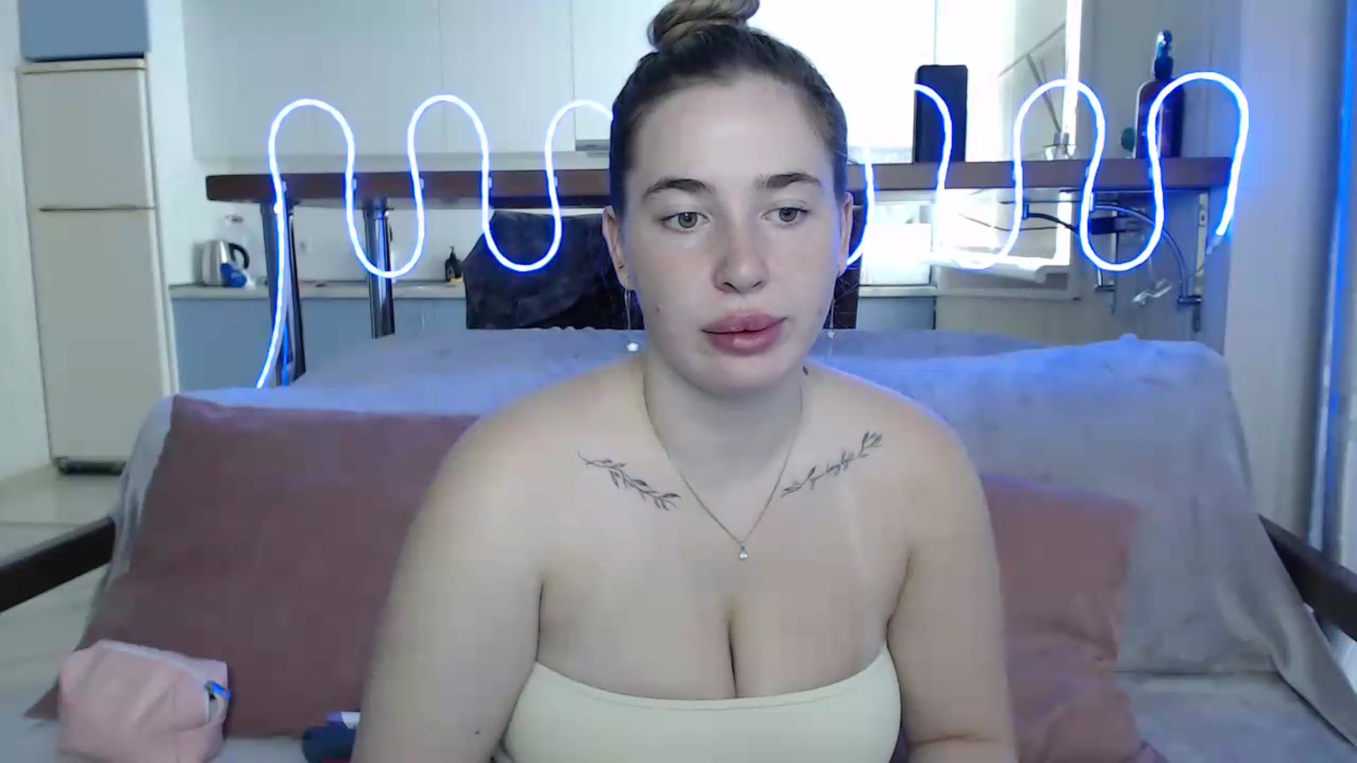 Gallery image thumbnail from Alaya_Wink's myfreecams stream on, 09/05/2026, 08:30 image 13 of 20