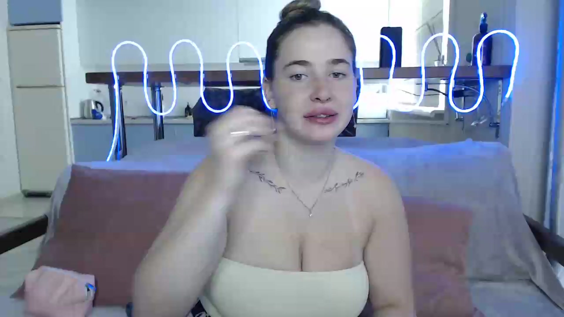 Gallery image thumbnail from Alaya_Wink's myfreecams stream on, 09/05/2026, 08:30 image 16 of 20