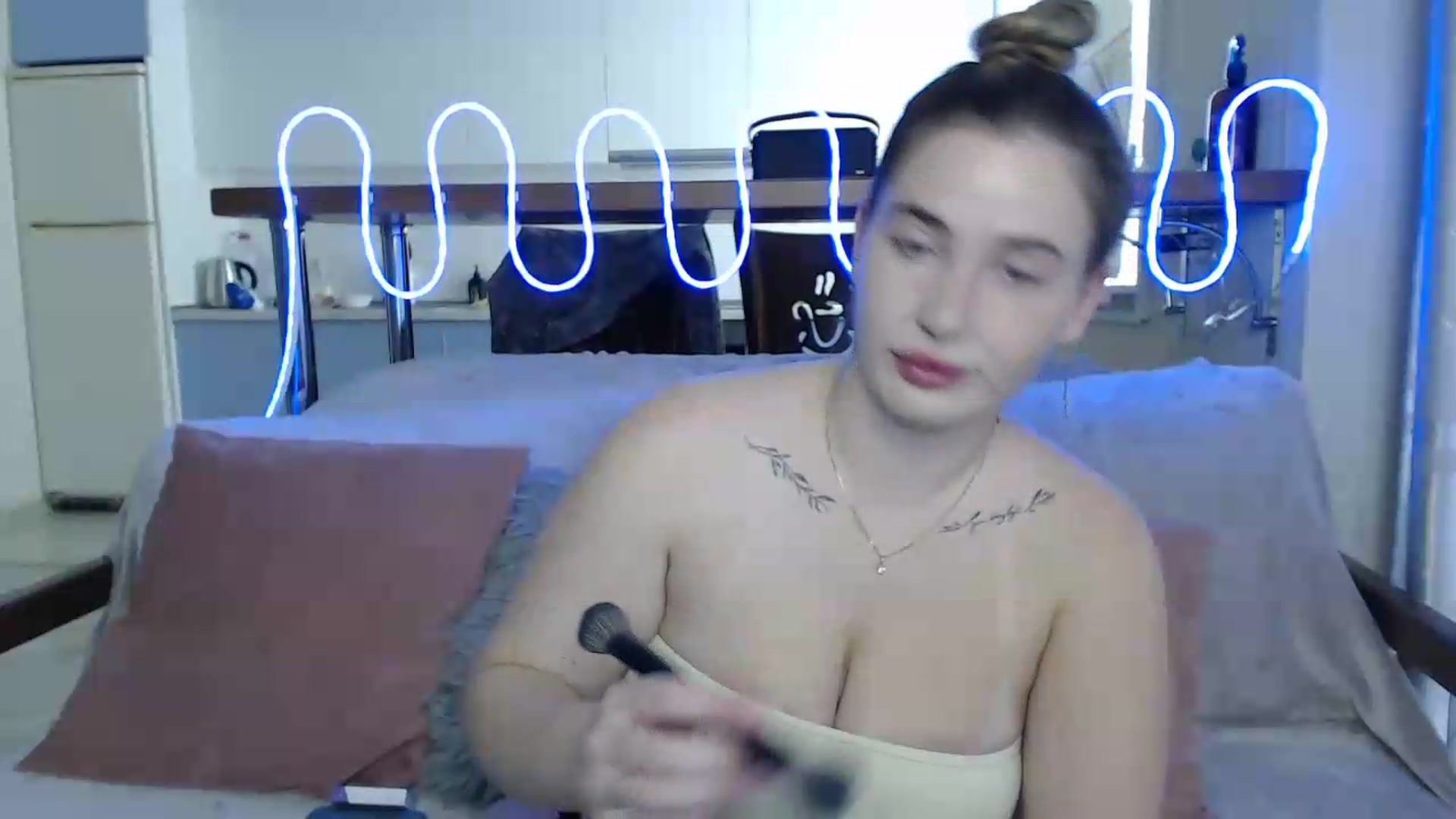 Gallery image thumbnail from Alaya_Wink's myfreecams stream on, 09/05/2026, 09:28 image 4 of 20