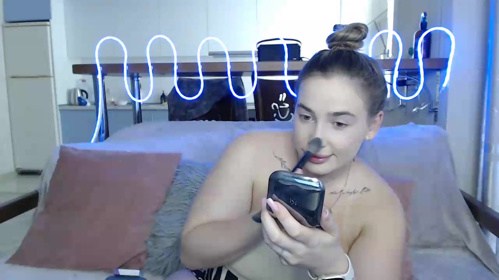 Gallery image thumbnail from Alaya_Wink's myfreecams stream on, 09/05/2026, 09:28 image 9 of 20