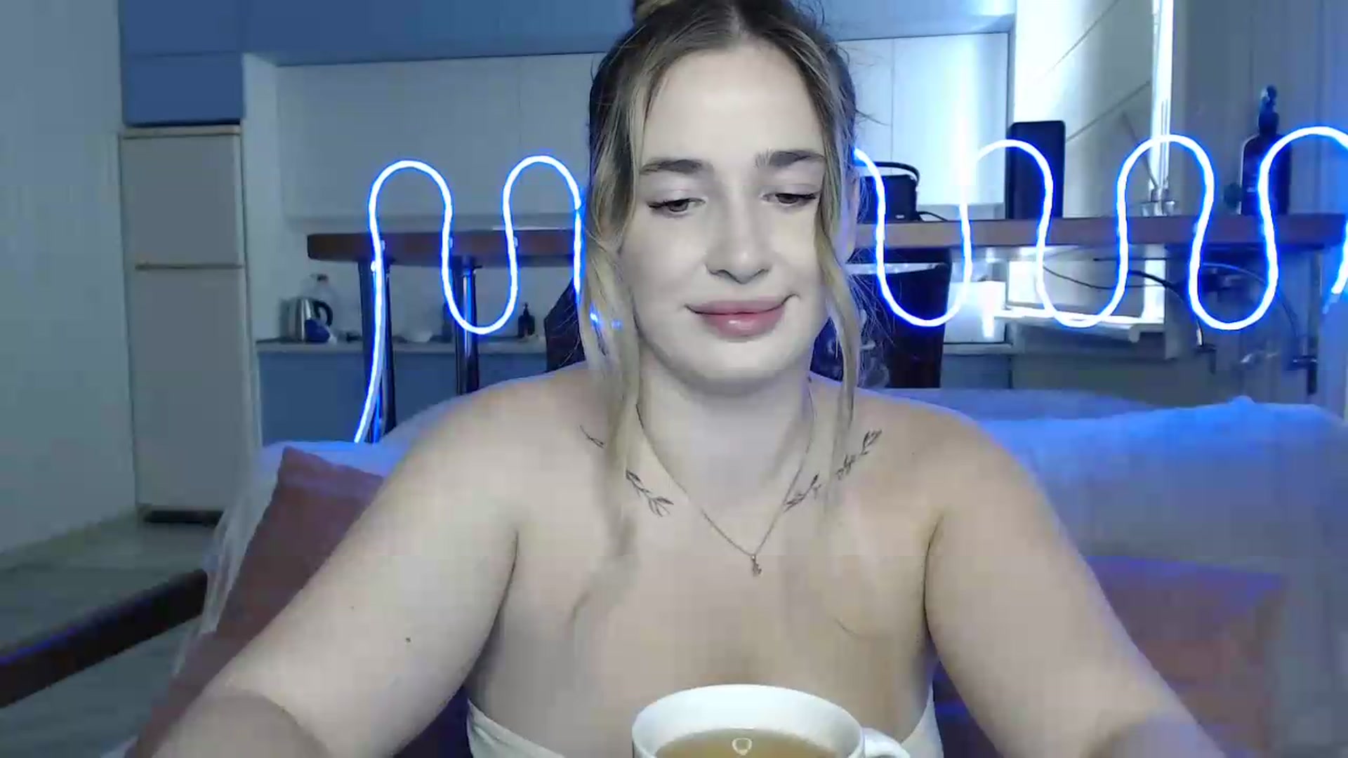 Gallery image thumbnail from Alaya_Wink's myfreecams stream on, 09/05/2026, 10:33 image 8 of 20