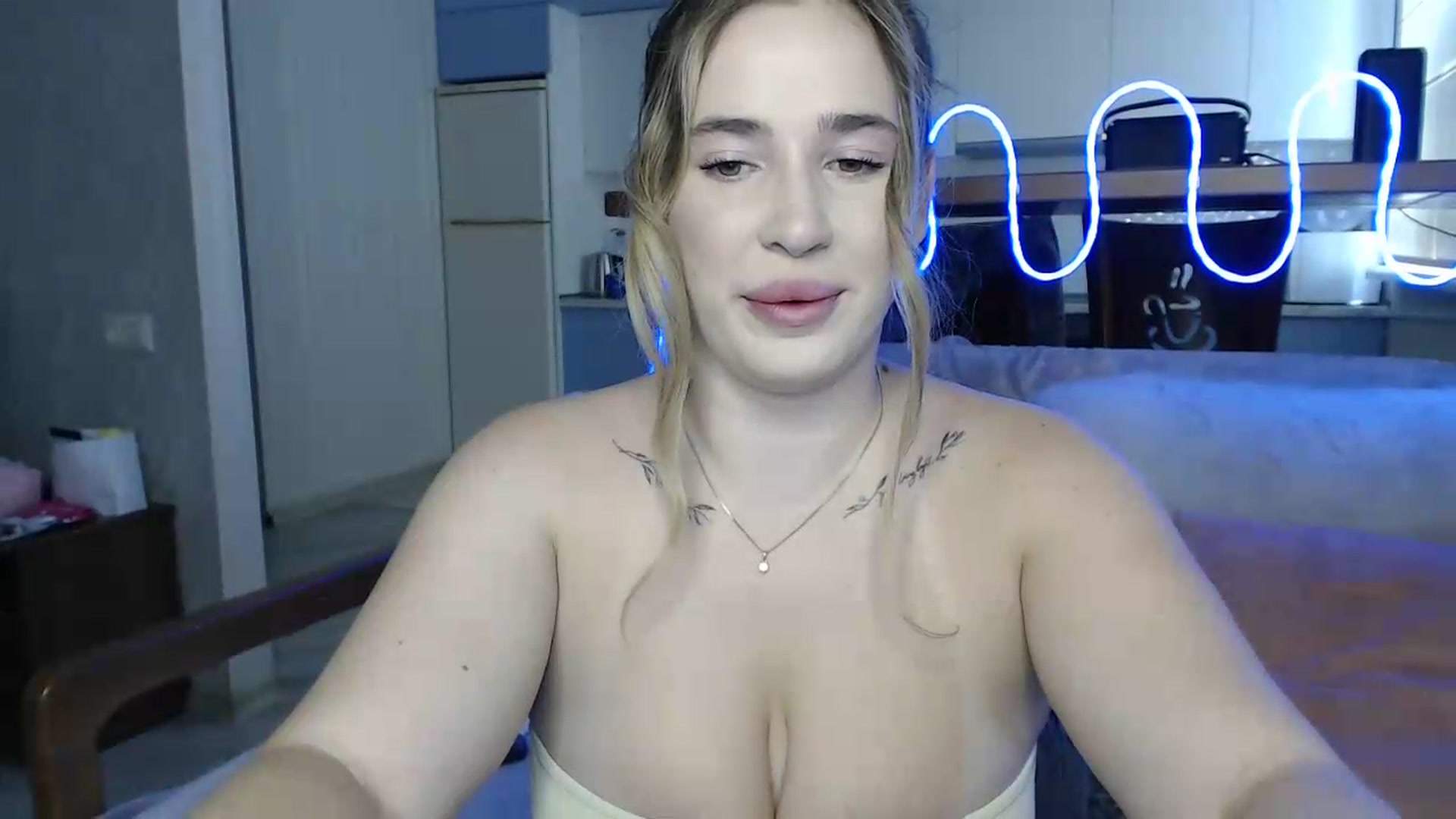 Gallery image thumbnail from Alaya_Wink's myfreecams stream on, 09/05/2026, 10:33 image 5 of 20
