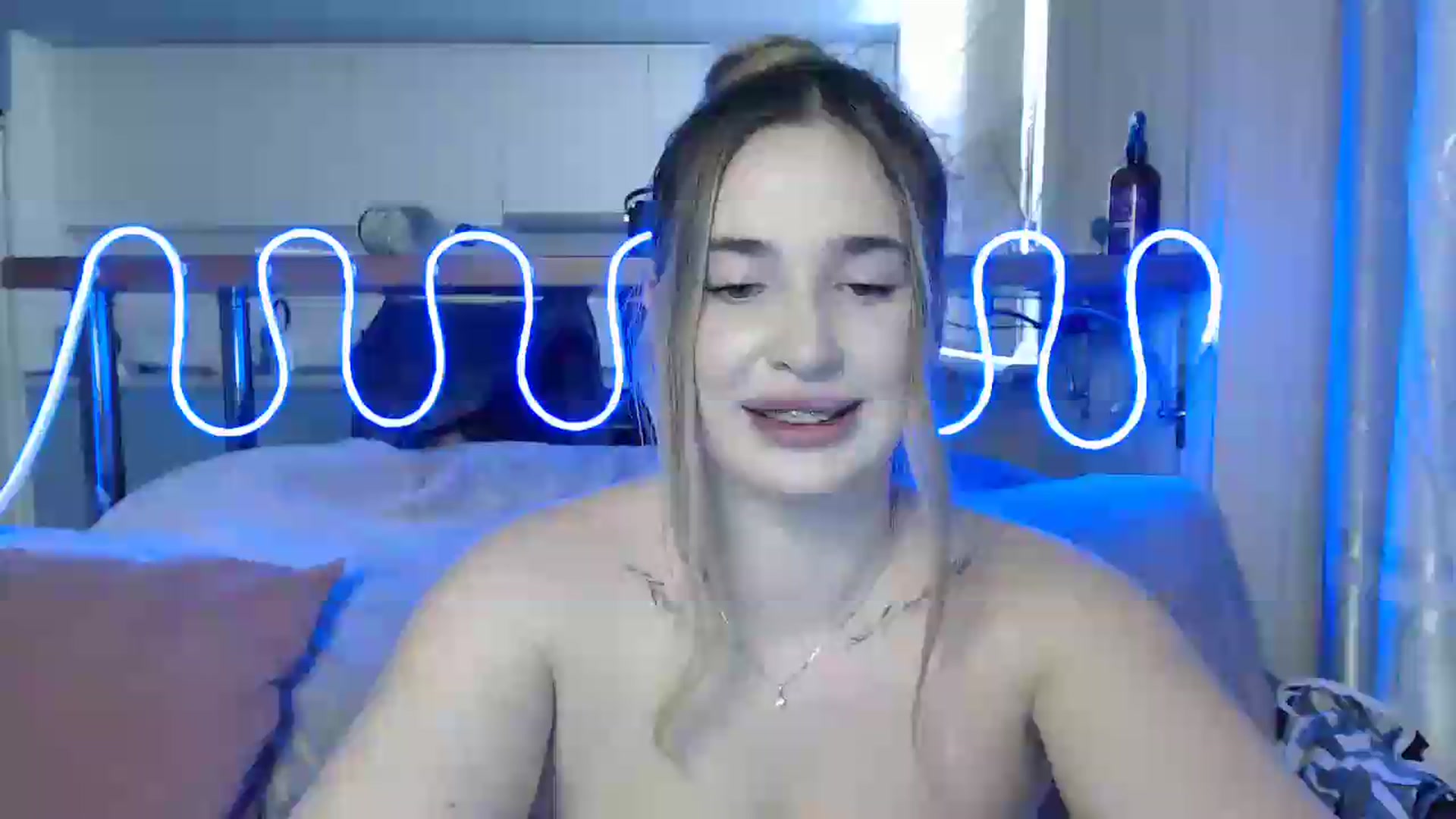 Gallery image thumbnail from Alaya_Wink's myfreecams stream on, 09/05/2026, 11:32 image 18 of 20