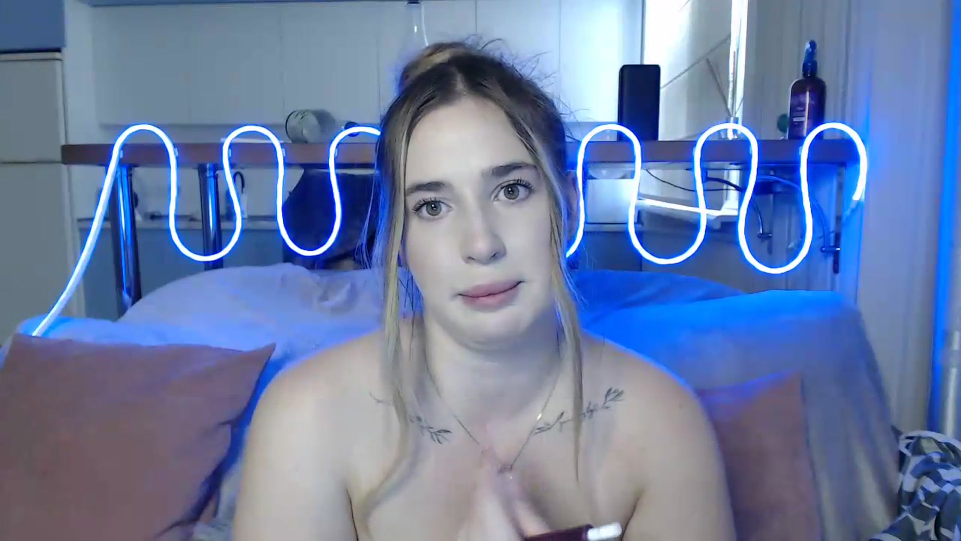Gallery image thumbnail from Alaya_Wink's myfreecams stream on, 09/05/2026, 12:33 image 14 of 20