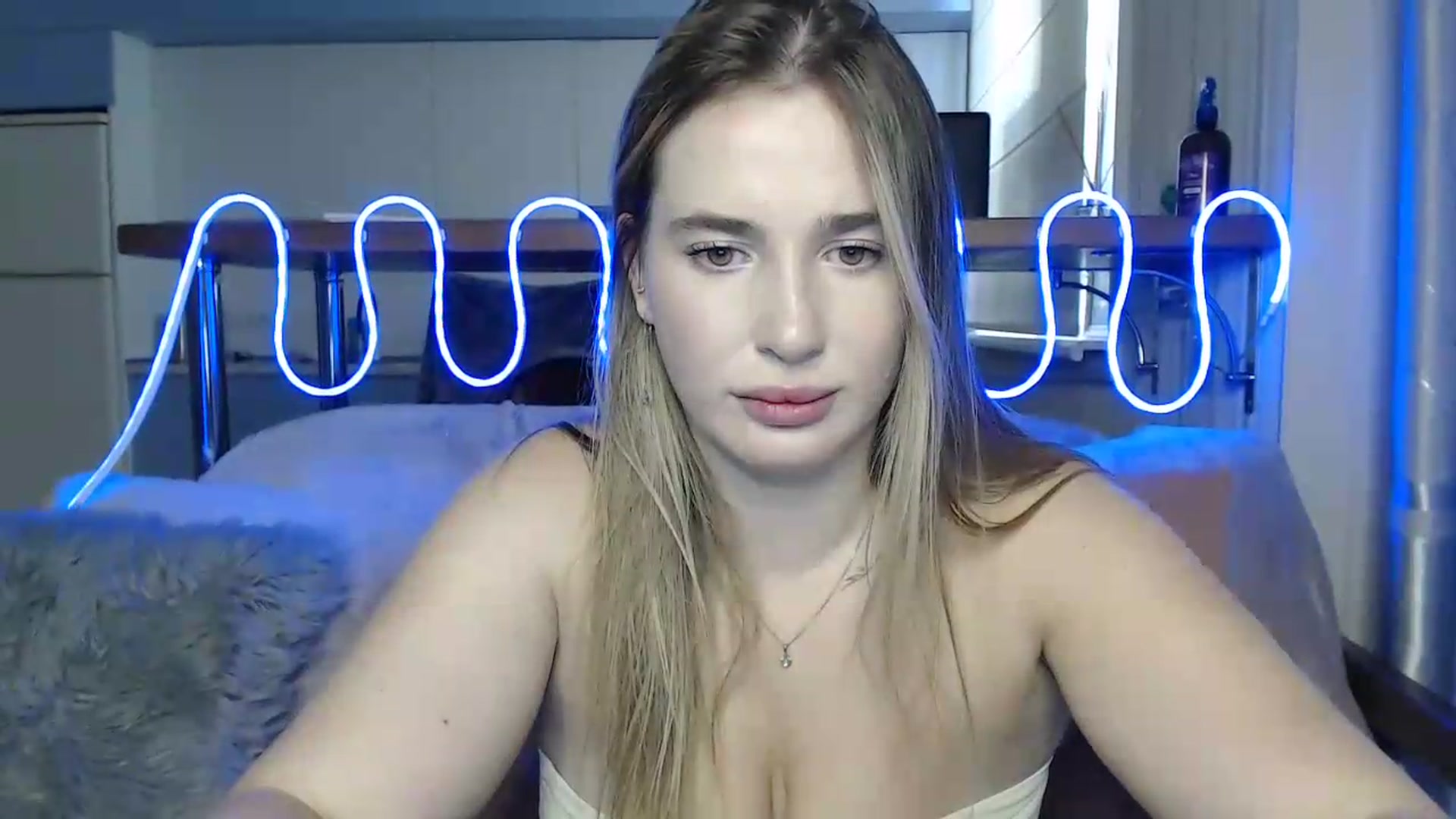 Gallery image thumbnail from Alaya_Wink's myfreecams stream on, 09/07/2026, 15:15 image 4 of 20