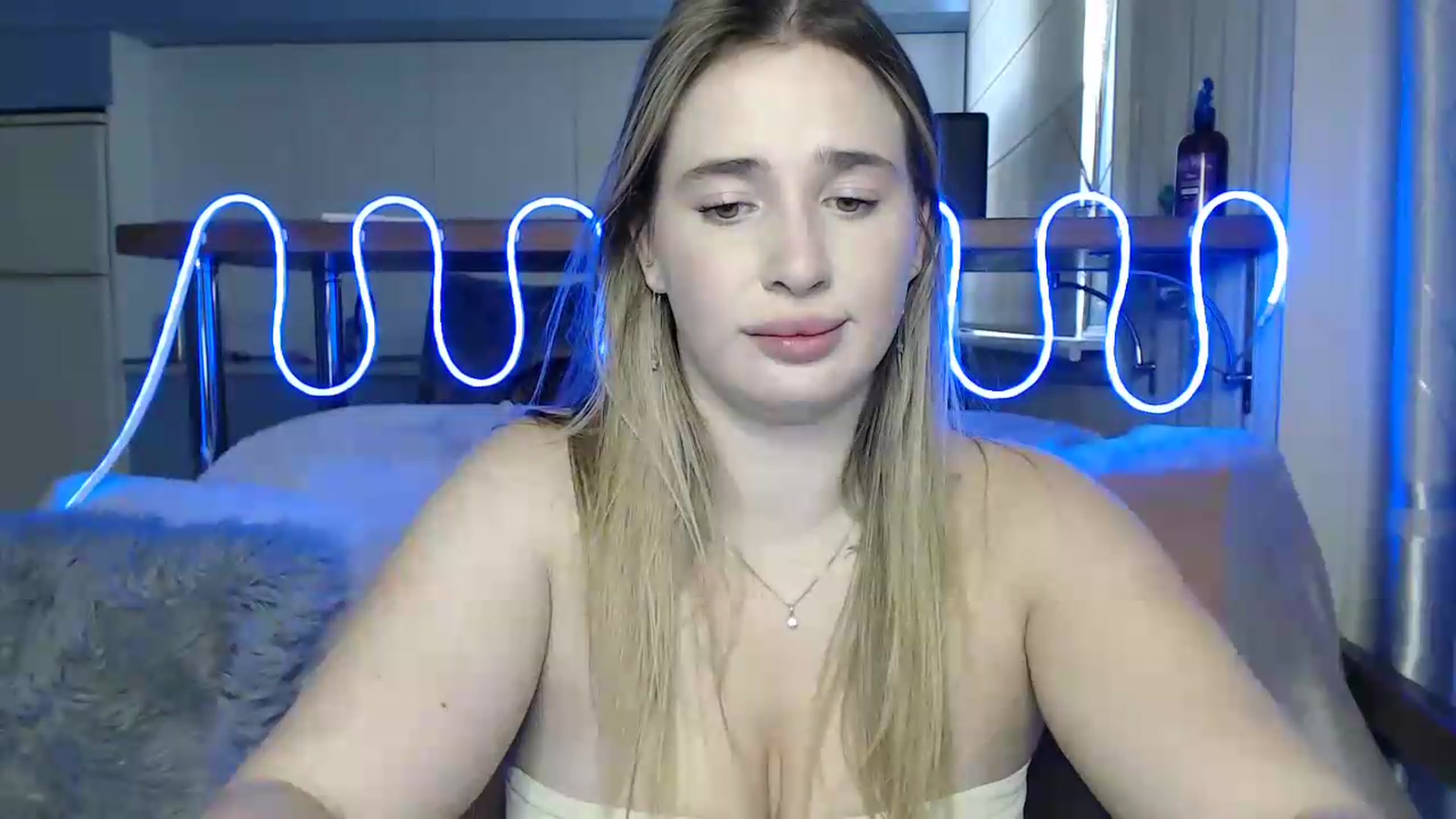 Gallery image thumbnail from Alaya_Wink's myfreecams stream on, 09/07/2026, 15:15 image 14 of 20