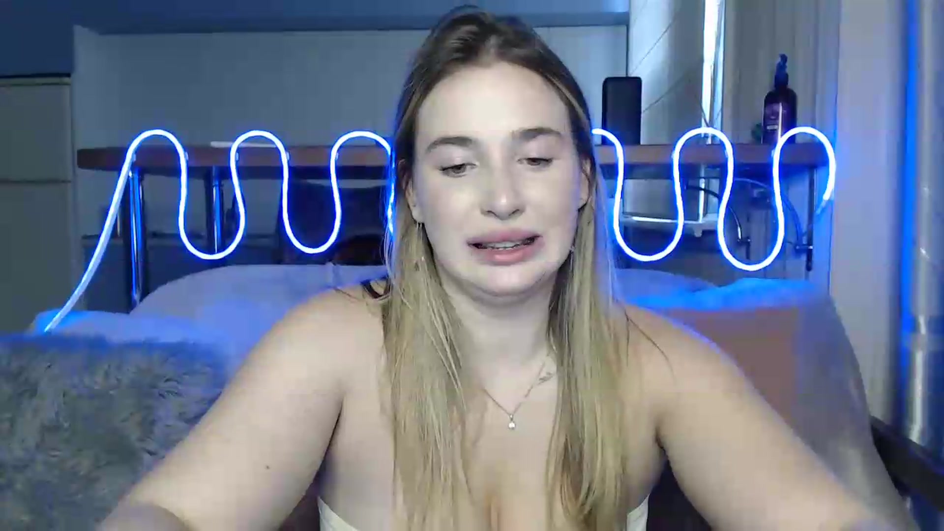 Gallery image thumbnail from Alaya_Wink's myfreecams stream on, 09/07/2026, 15:15 image 12 of 20