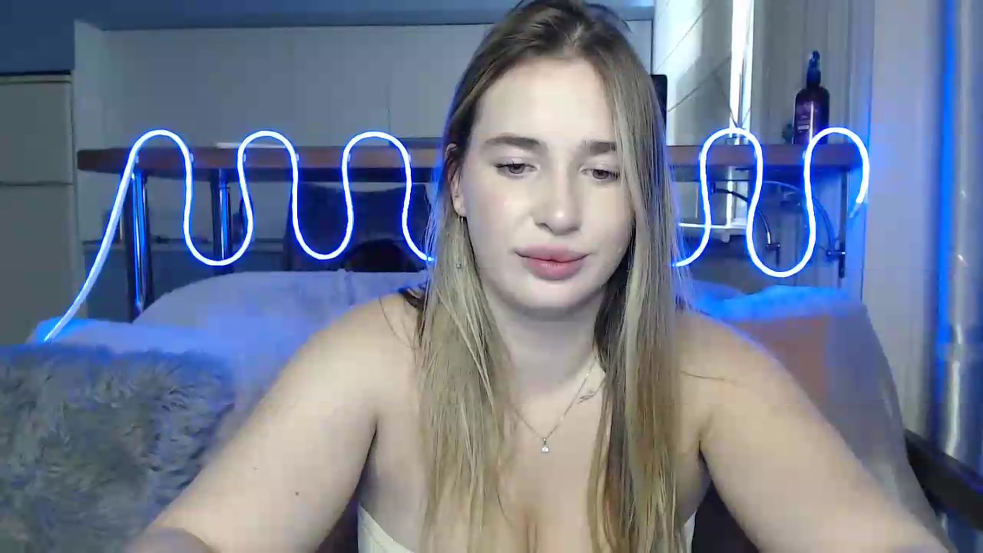 Gallery image thumbnail from Alaya_Wink's myfreecams stream on, 09/07/2026, 15:15 image 10 of 20