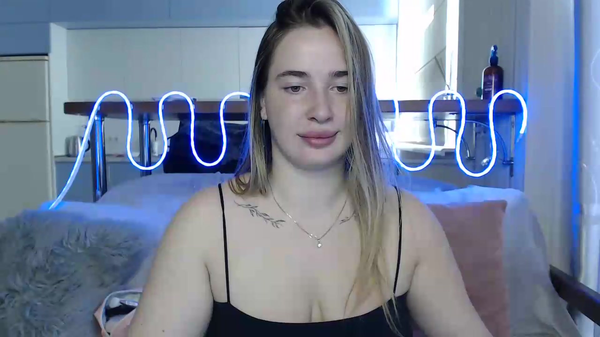 Gallery image thumbnail from Alaya_Wink's myfreecams stream on, 09/08/2026, 09:10 image 17 of 20