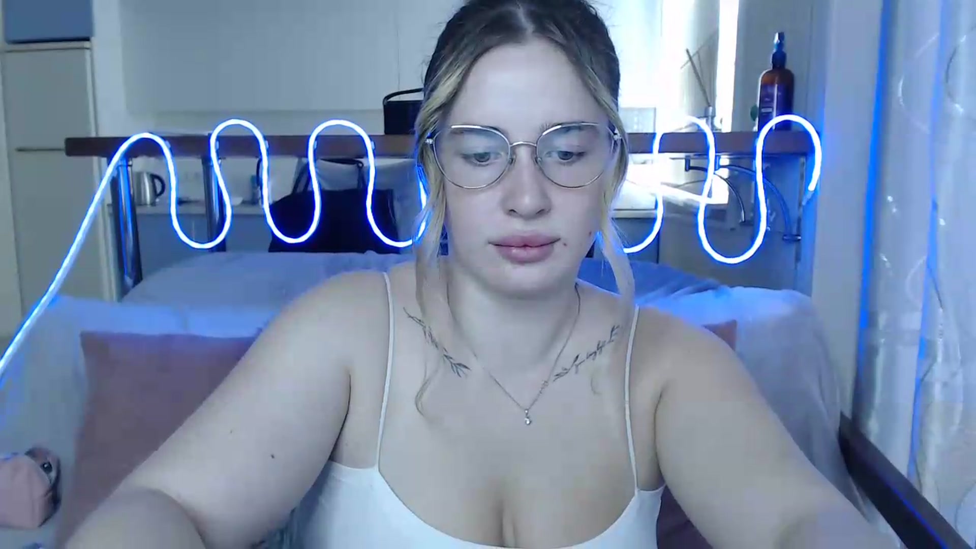 Gallery image thumbnail from Alaya_Wink's myfreecams stream on, 09/09/2026, 09:33 image 2 of 20
