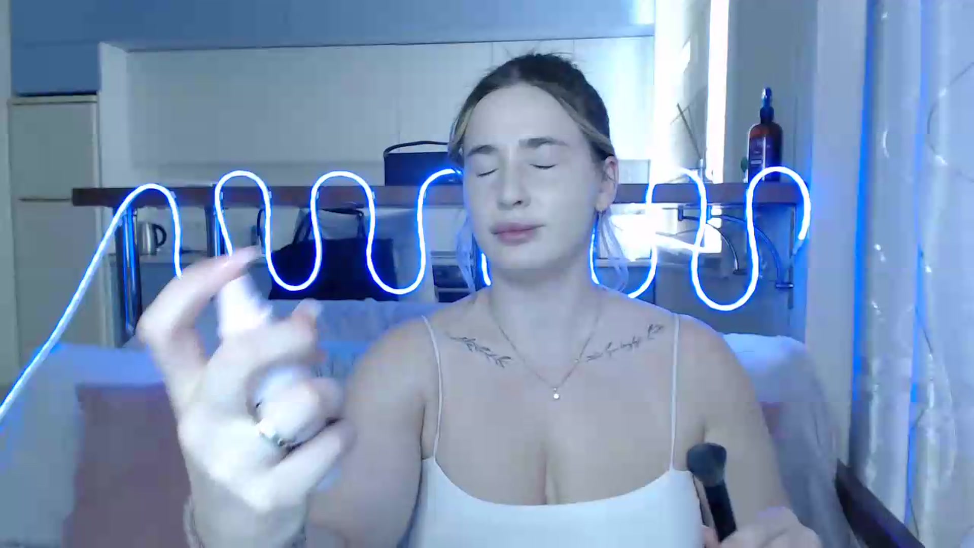 Gallery image thumbnail from Alaya_Wink's myfreecams stream on, 09/09/2026, 09:33 image 16 of 20
