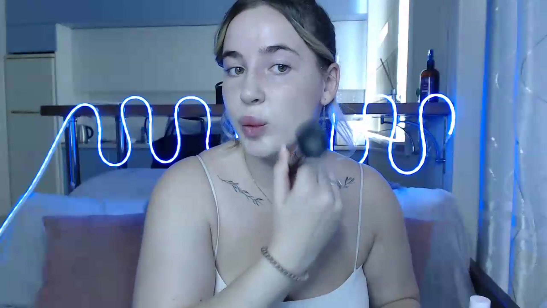 Gallery image thumbnail from Alaya_Wink's myfreecams stream on, 09/09/2026, 09:33 image 15 of 20
