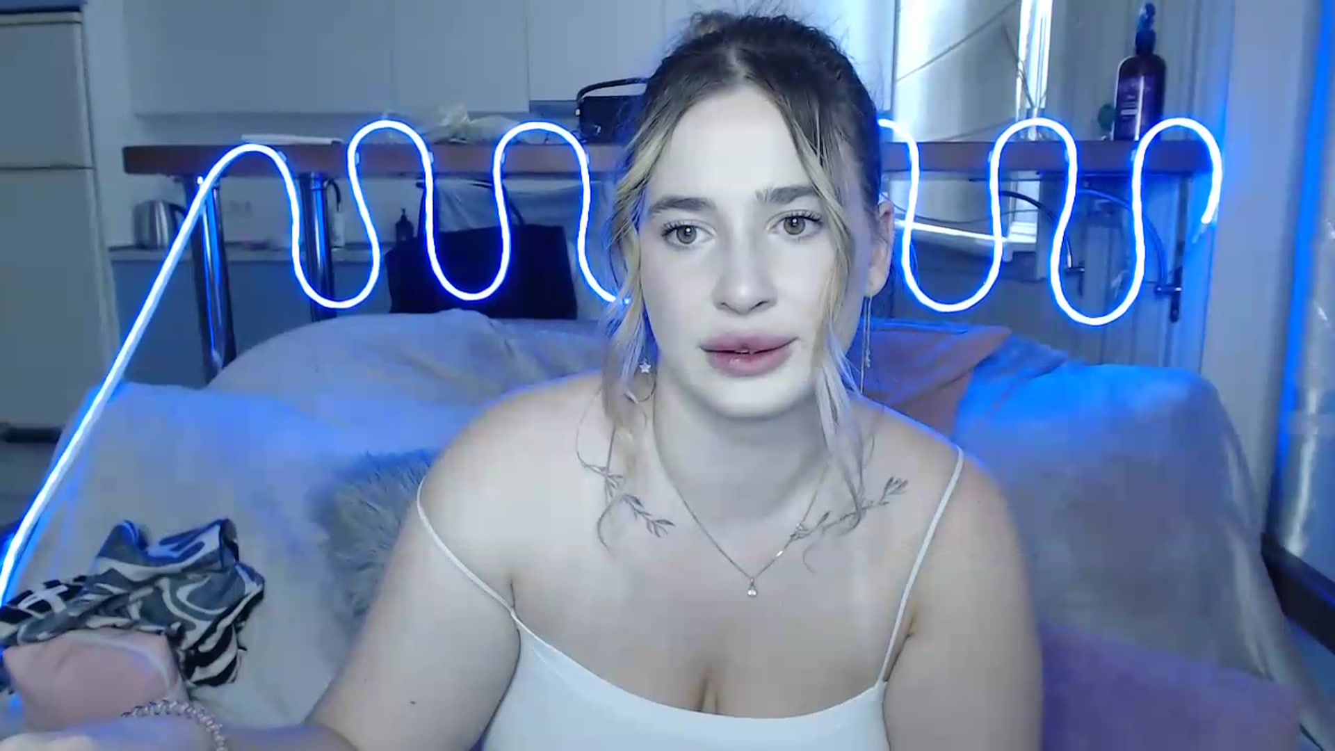 Gallery image thumbnail from Alaya_Wink's myfreecams stream on, 09/09/2026, 11:16 image 13 of 20