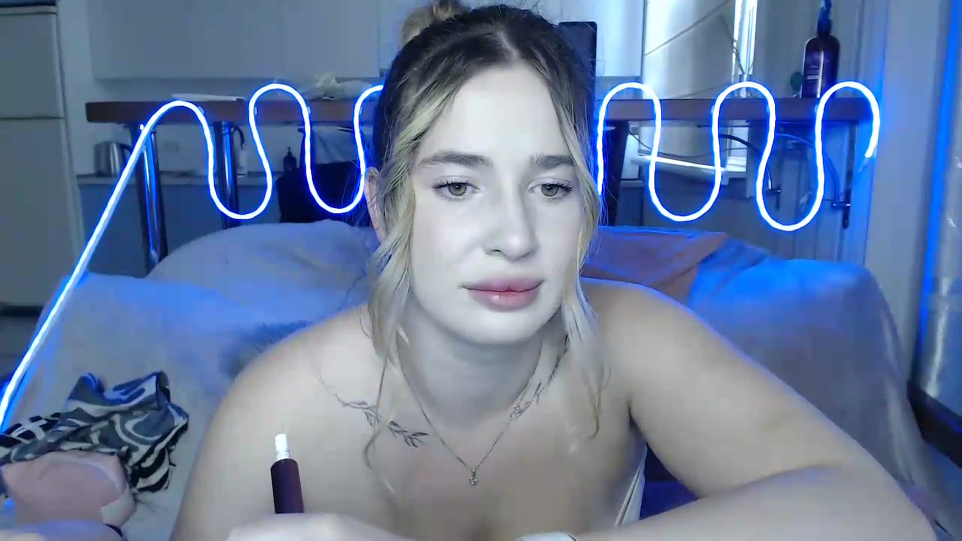 Gallery image thumbnail from Alaya_Wink's myfreecams stream on, 09/09/2026, 11:16 image 16 of 20