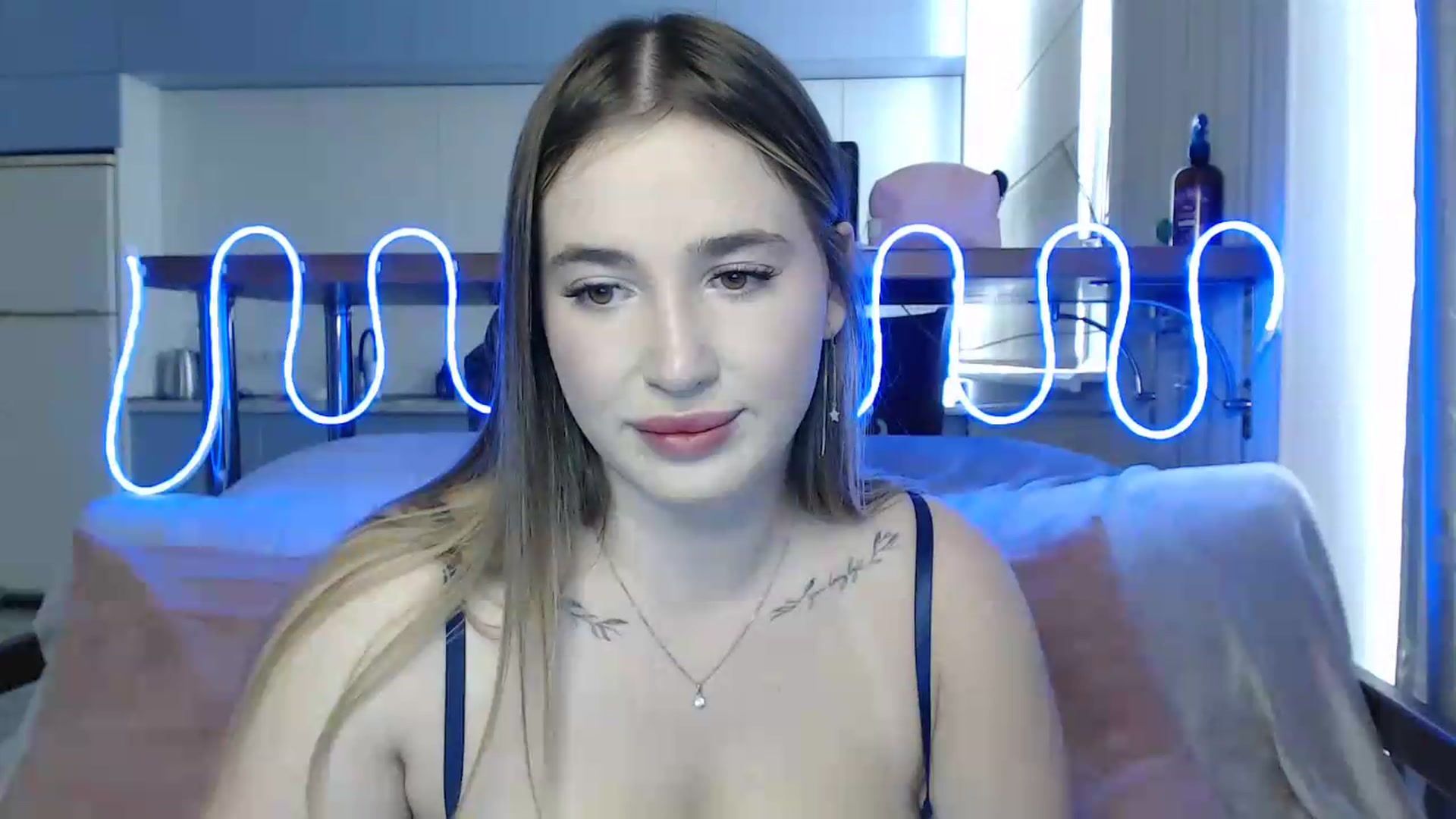 Gallery image thumbnail from Alaya_Wink's myfreecams stream on, 09/11/2026, 10:36 image 14 of 20
