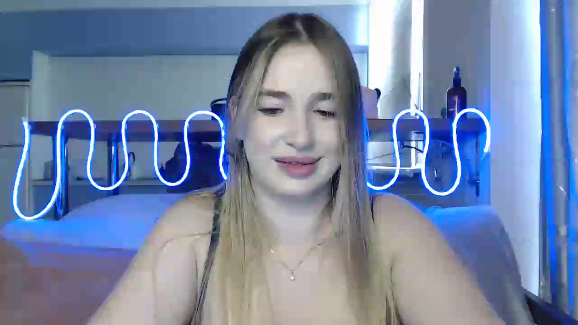 Gallery image thumbnail from Alaya_Wink's myfreecams stream on, 09/11/2026, 11:50 image 15 of 20