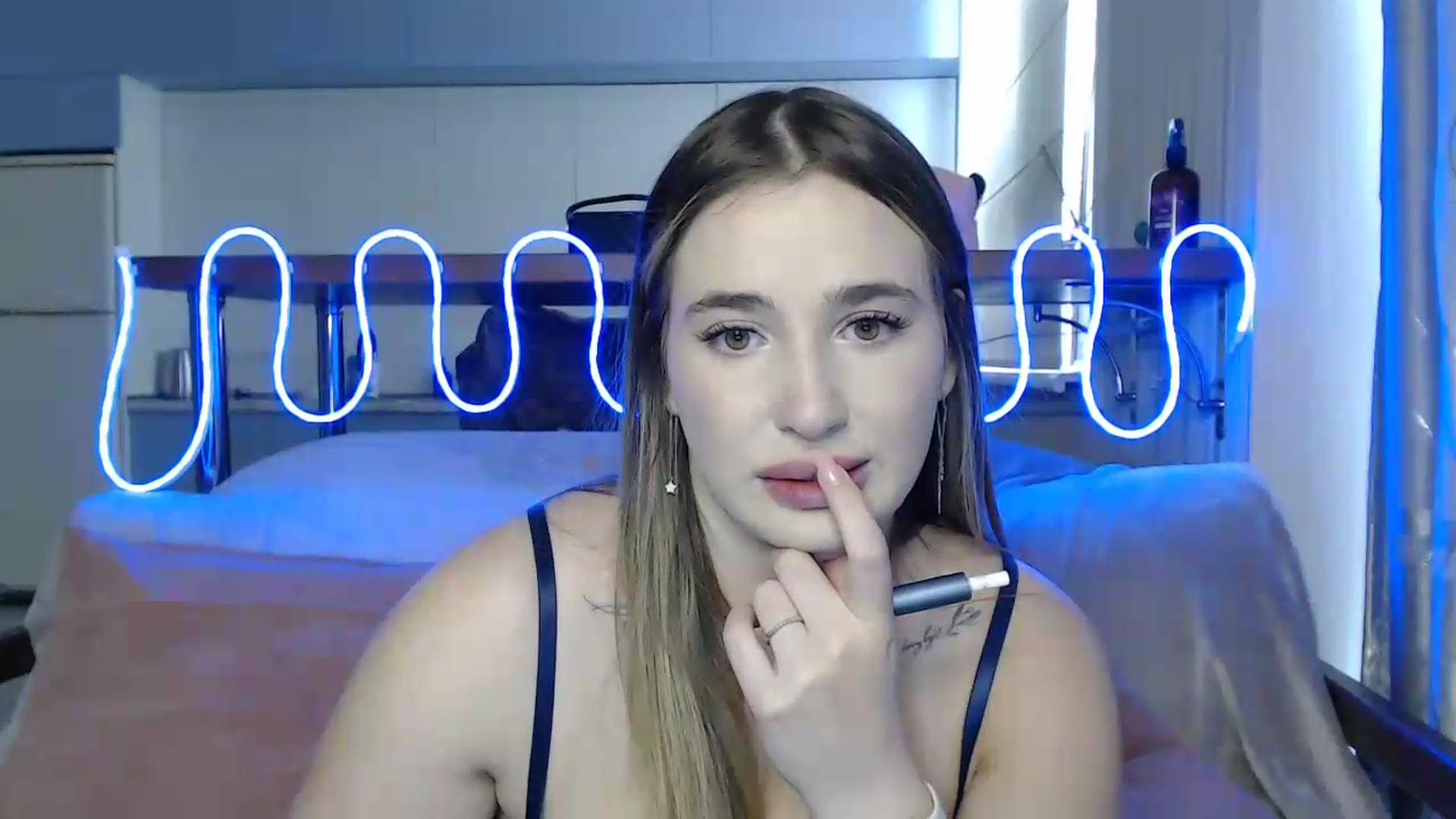 Gallery image thumbnail from Alaya_Wink's myfreecams stream on, 09/11/2026, 12:33 image 10 of 20