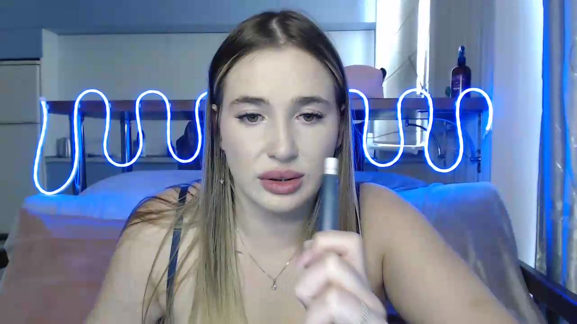 Gallery image thumbnail from Alaya_Wink's myfreecams stream on, 09/11/2026, 12:33 image 18 of 20