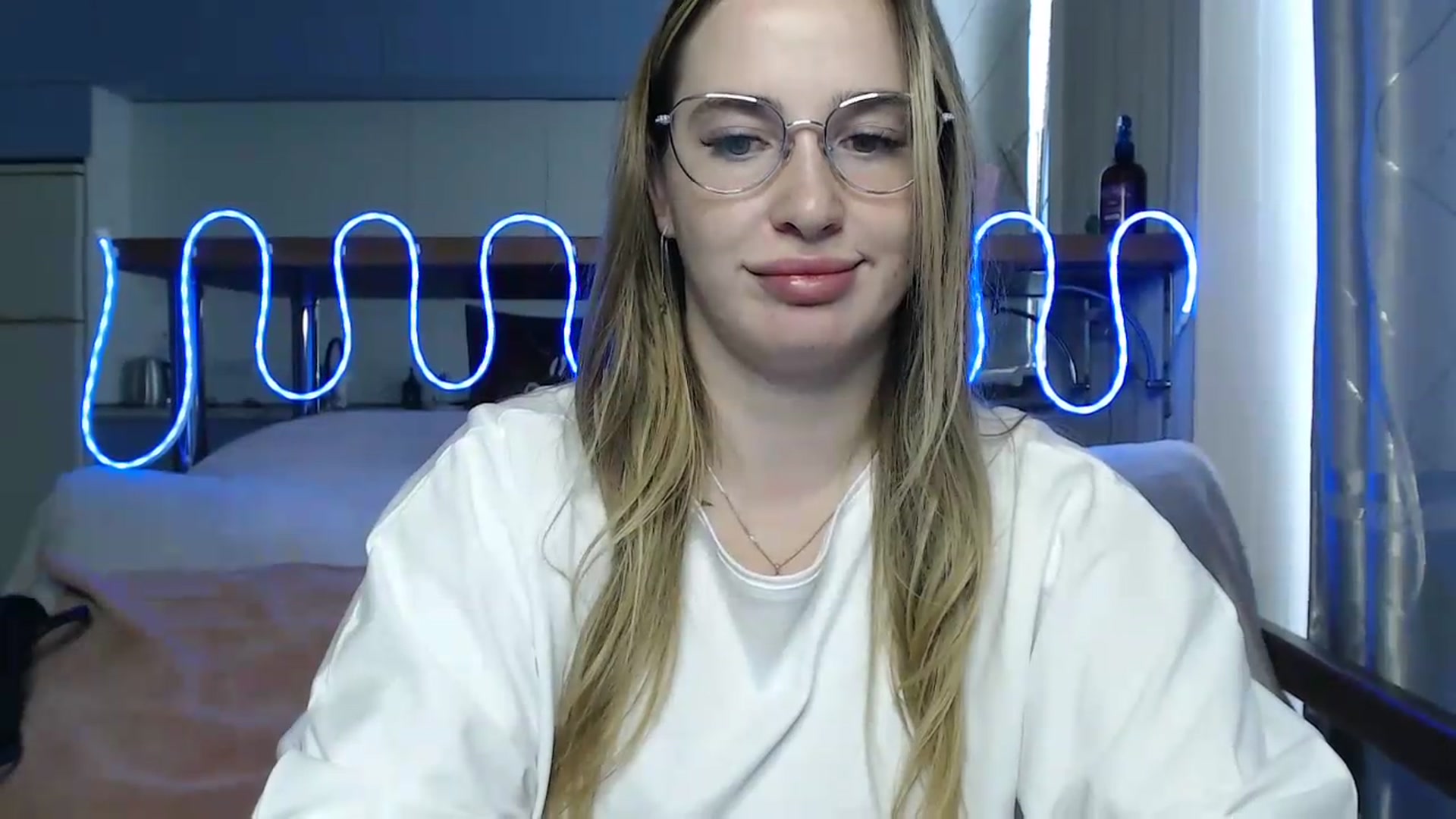 Gallery image thumbnail from Alaya_Wink's myfreecams stream on, 09/12/2026, 10:12 image 18 of 20