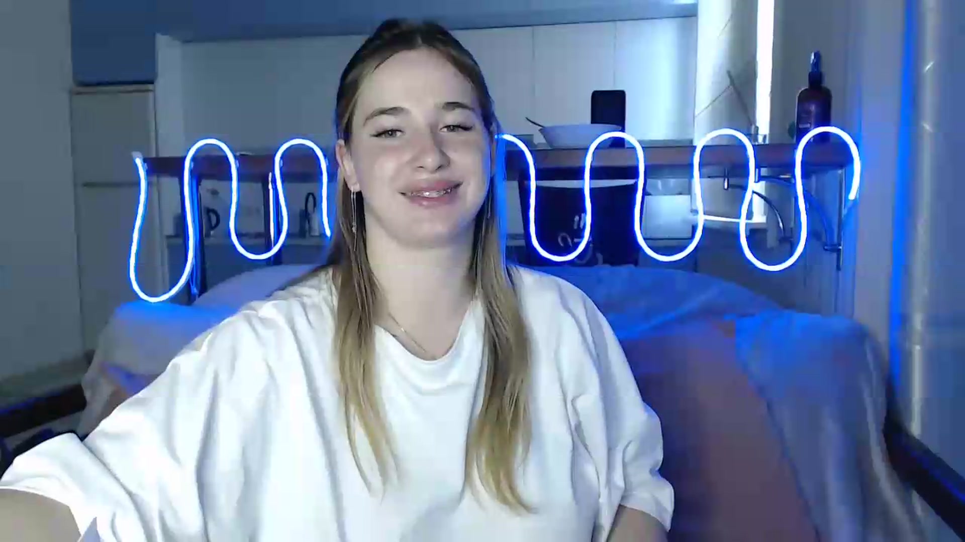 Gallery image thumbnail from Alaya_Wink's myfreecams stream on, 09/12/2026, 11:42 image 10 of 20