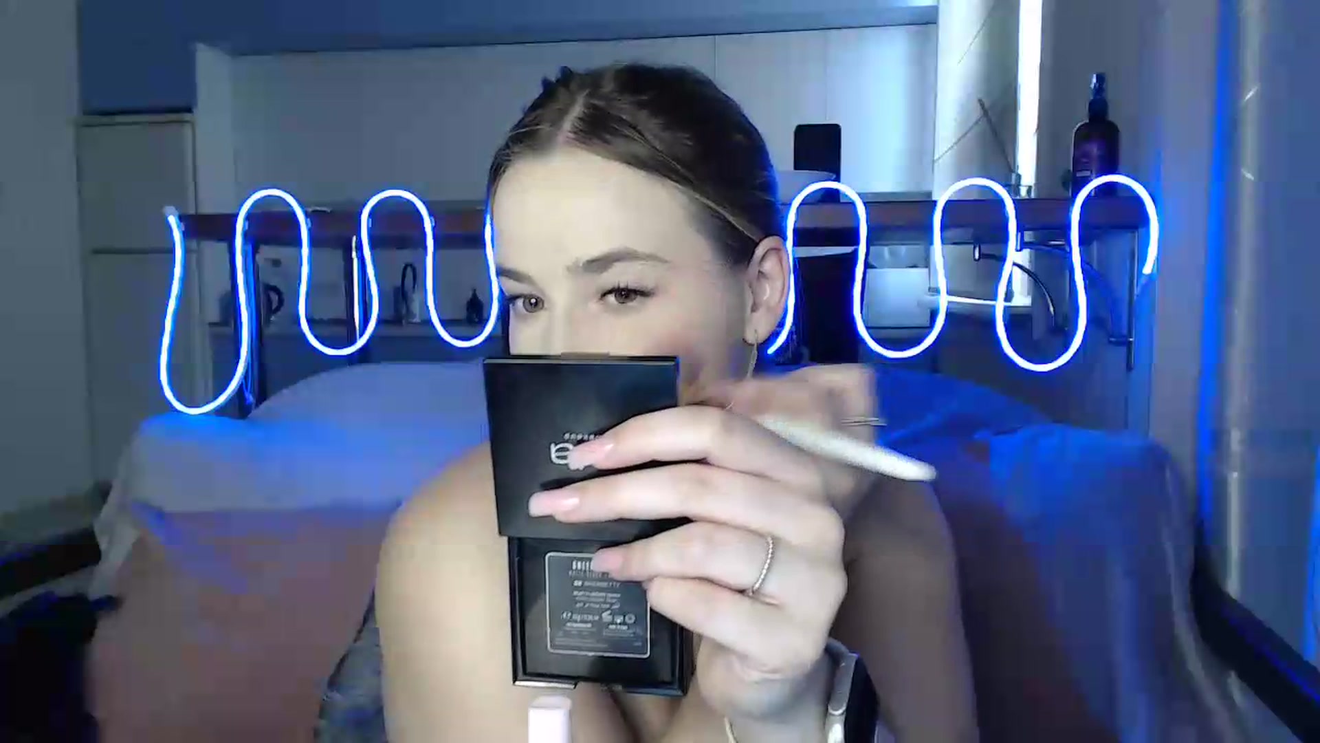 Gallery image thumbnail from Alaya_Wink's myfreecams stream on, 09/12/2026, 11:42 image 18 of 20
