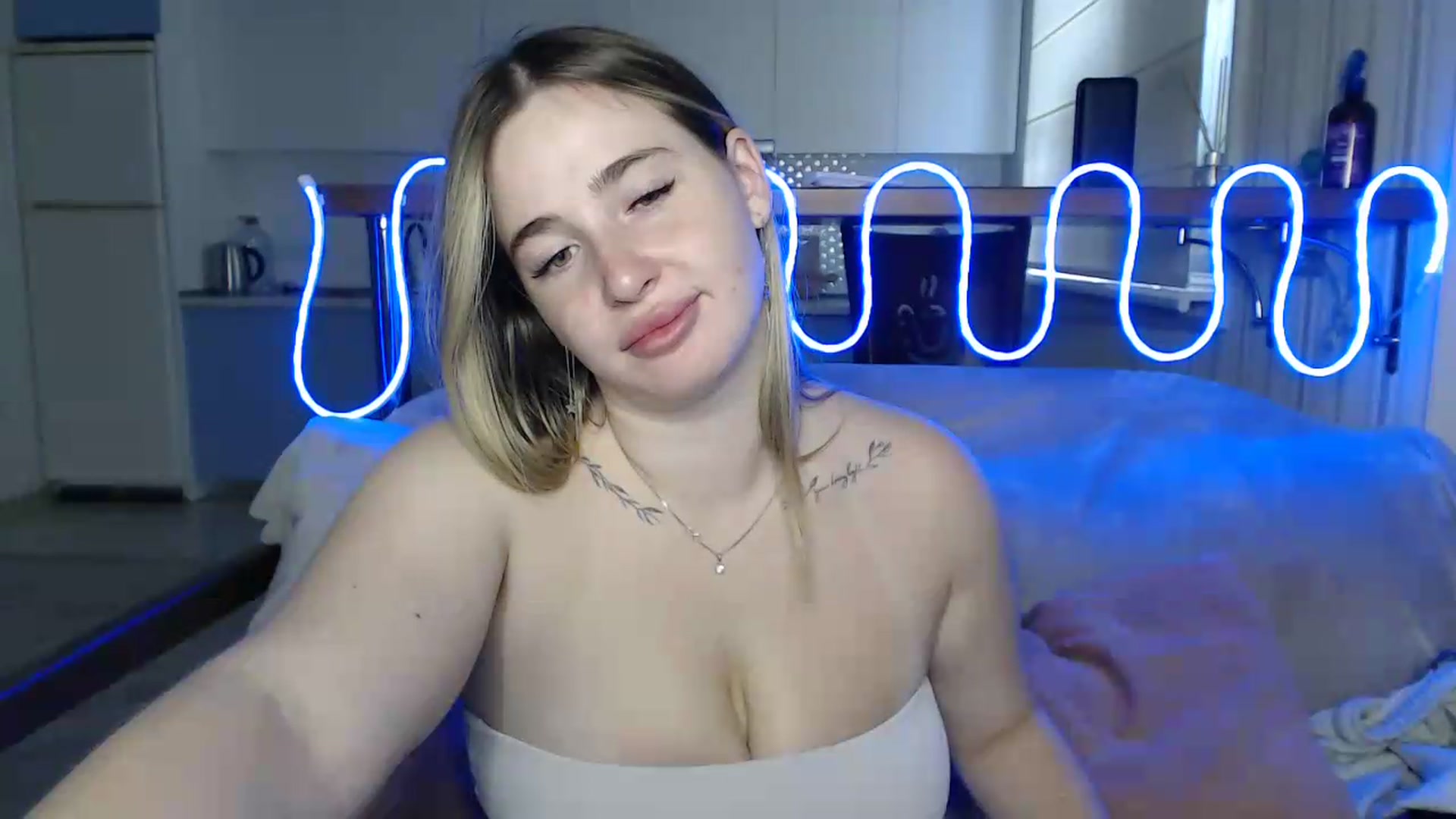 Gallery image thumbnail from Alaya_Wink's myfreecams stream on, 09/14/2026, 11:01 image 3 of 20