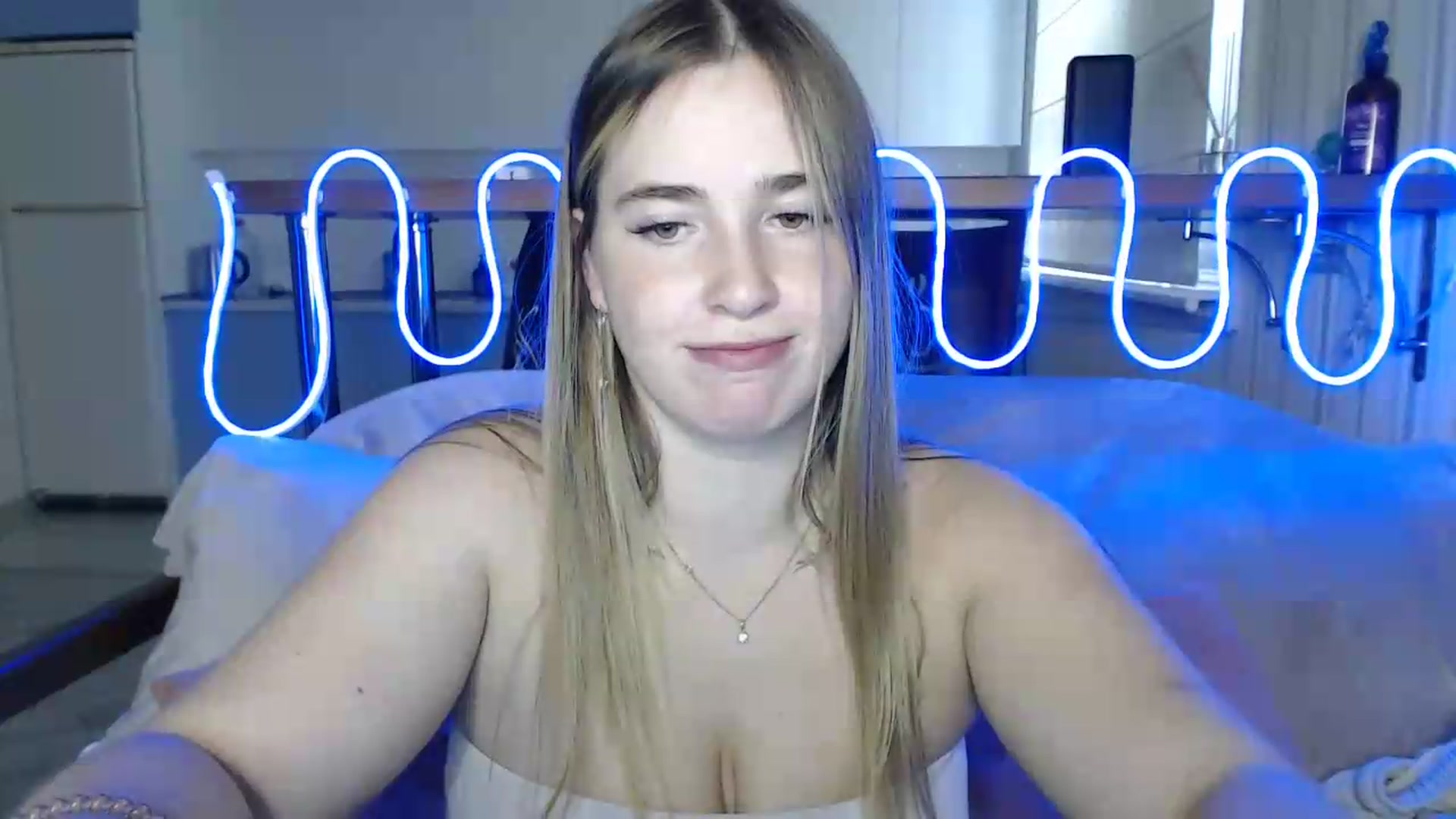 Gallery image thumbnail from Alaya_Wink's myfreecams stream on, 09/14/2026, 11:01 image 15 of 20