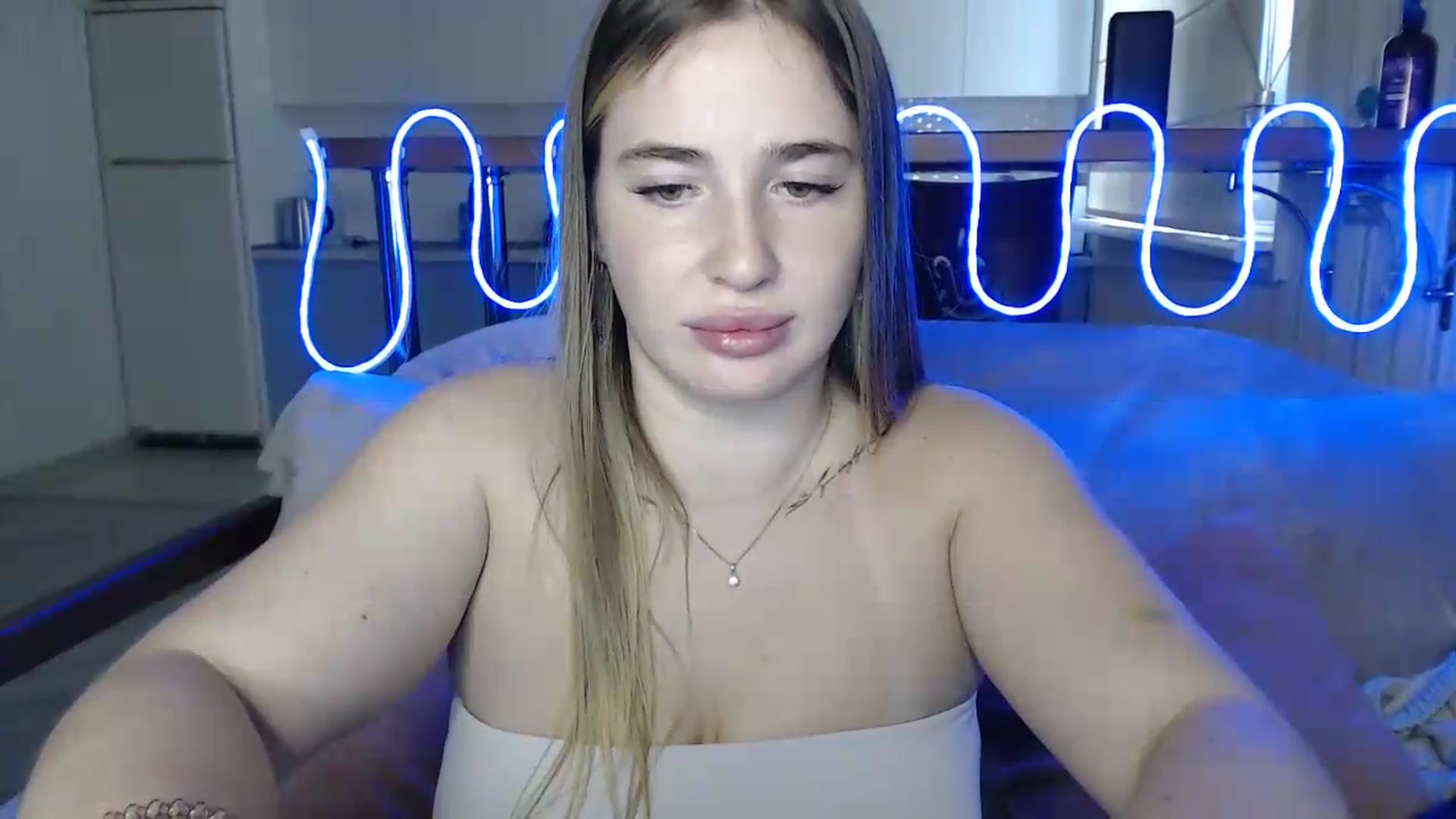 Gallery image thumbnail from Alaya_Wink's myfreecams stream on, 09/14/2026, 11:44 image 14 of 20