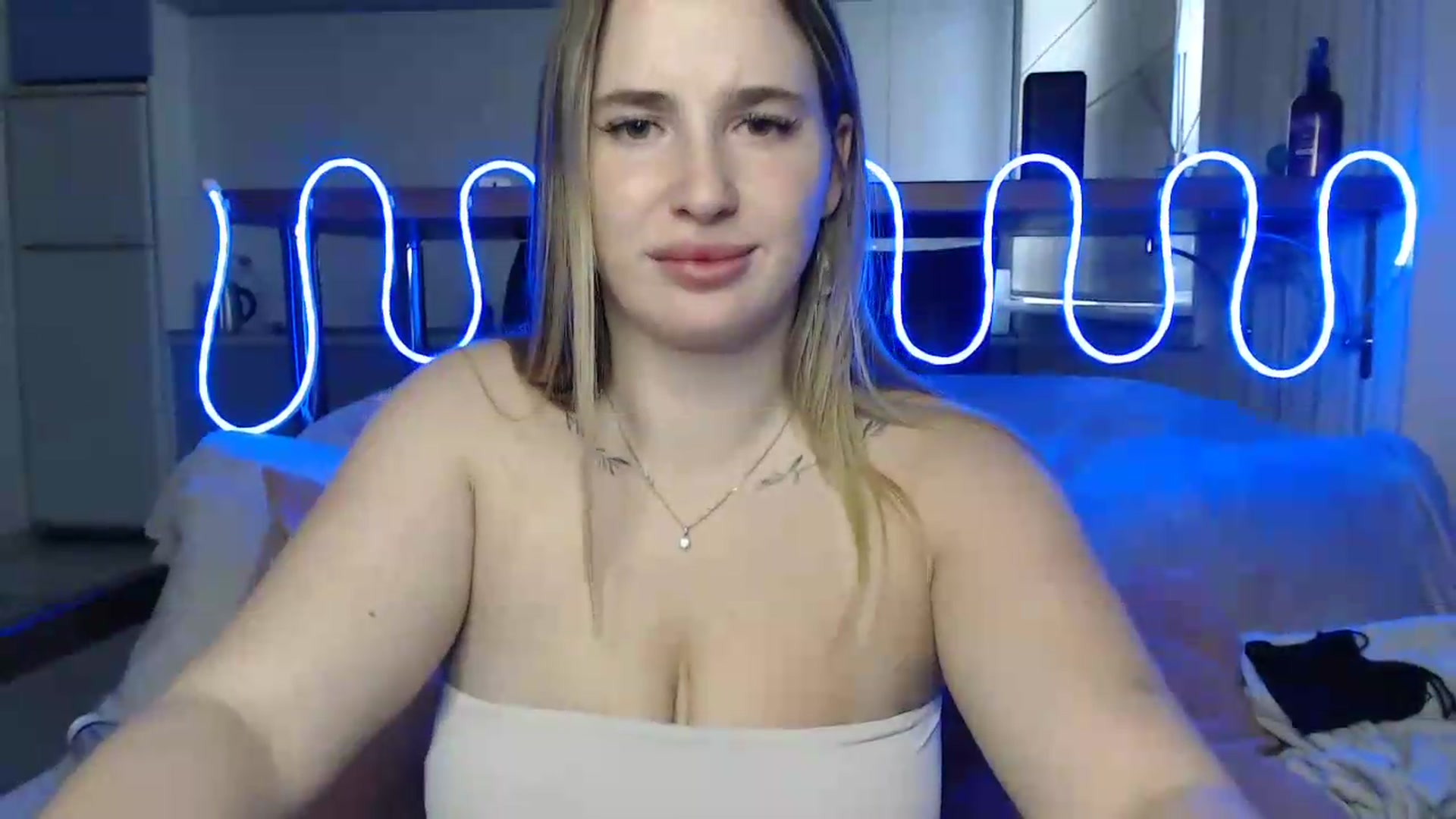 Gallery image thumbnail from Alaya_Wink's myfreecams stream on, 09/14/2026, 12:56 image 4 of 20