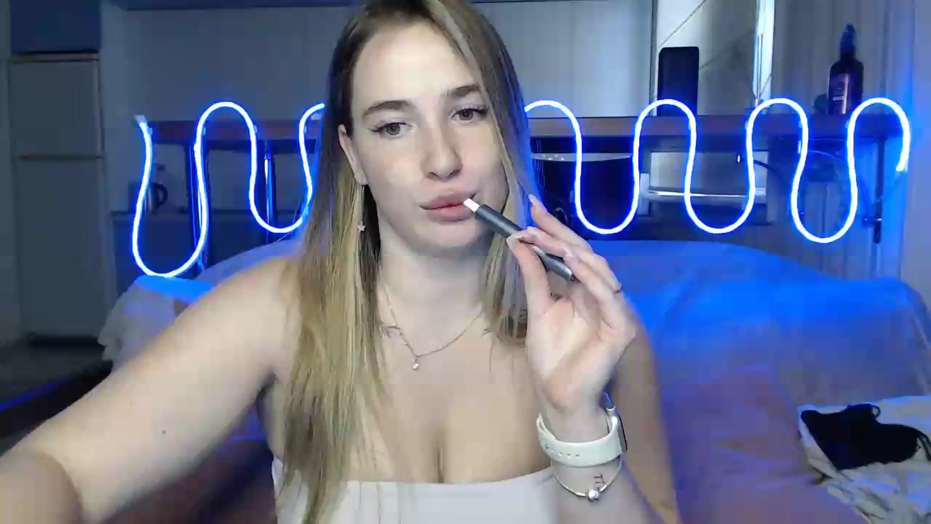 Gallery image thumbnail from Alaya_Wink's myfreecams stream on, 09/14/2026, 12:56 image 14 of 20