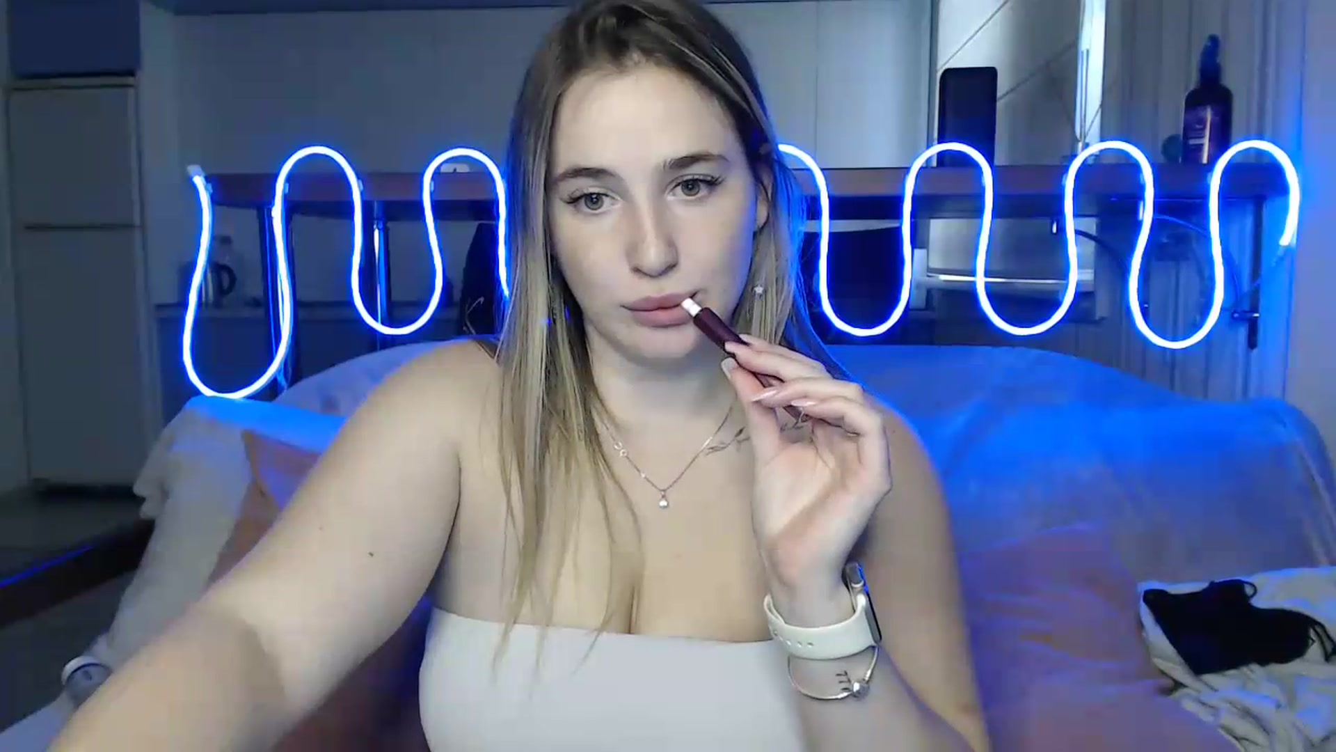 Gallery image thumbnail from Alaya_Wink's myfreecams stream on, 09/14/2026, 12:56 image 9 of 20