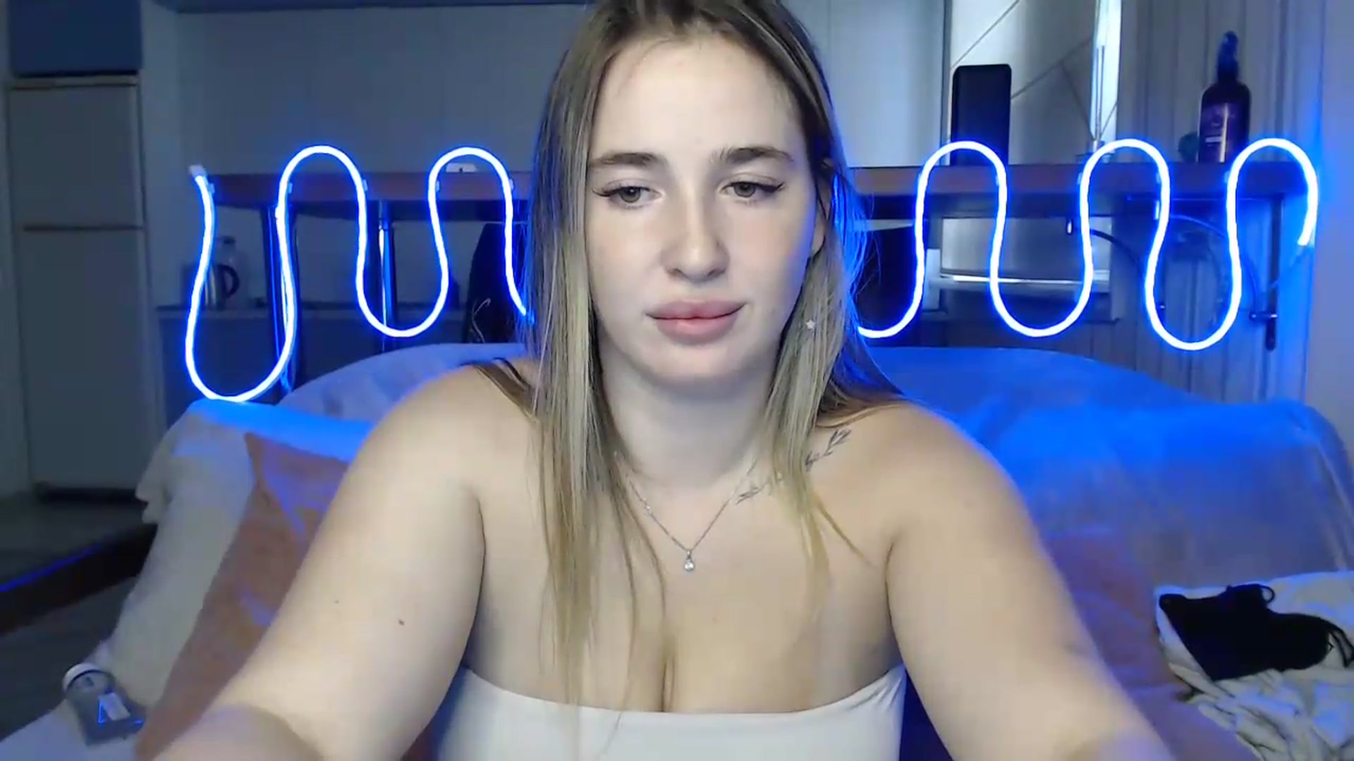 Gallery image thumbnail from Alaya_Wink's myfreecams stream on, 09/14/2026, 12:56 image 8 of 20