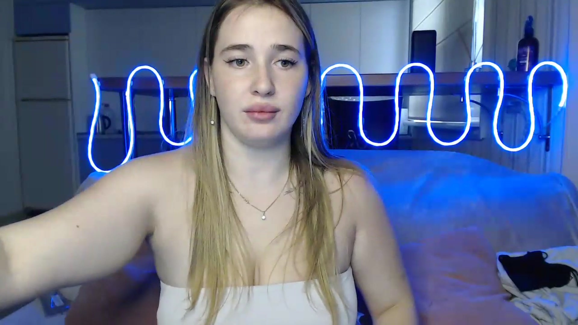 Gallery image thumbnail from Alaya_Wink's myfreecams stream on, 09/14/2026, 12:56 image 16 of 20