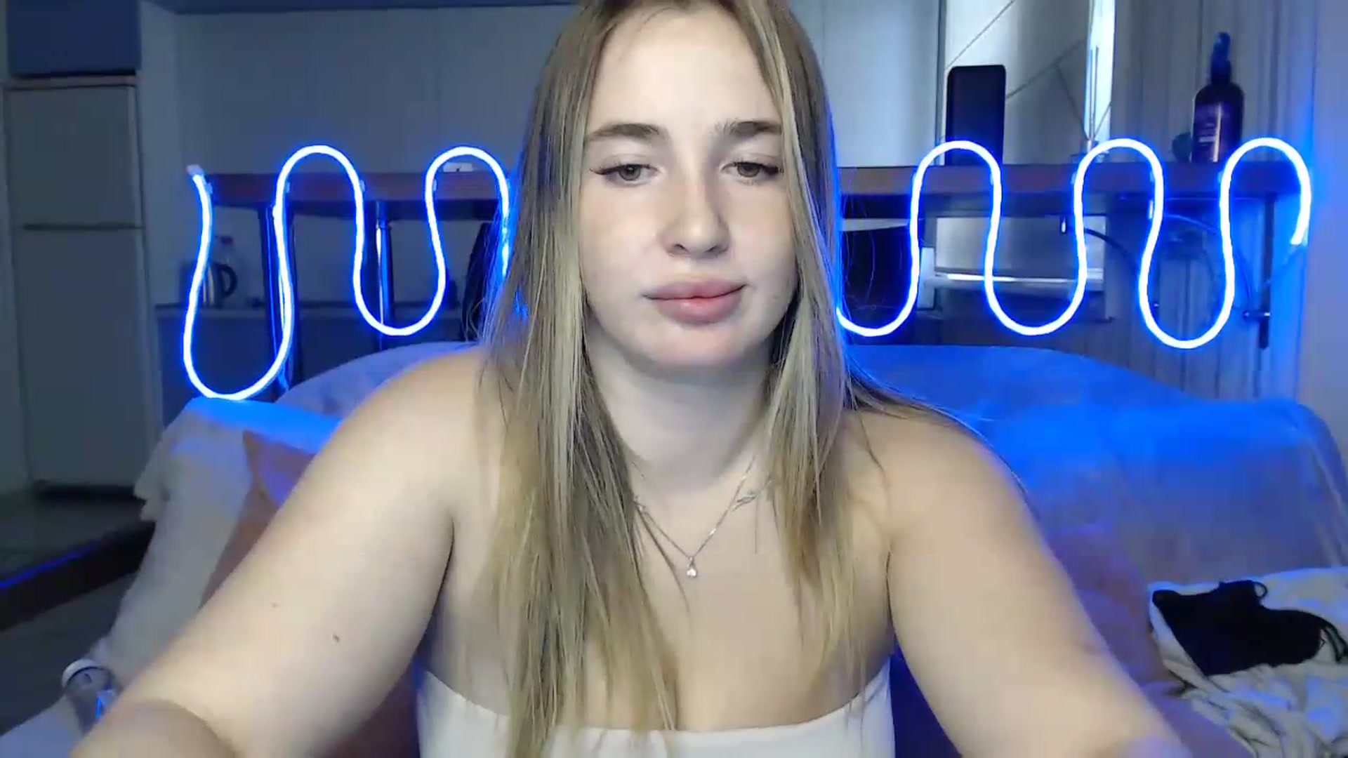 Gallery image thumbnail from Alaya_Wink's myfreecams stream on, 09/14/2026, 12:56 image 10 of 20