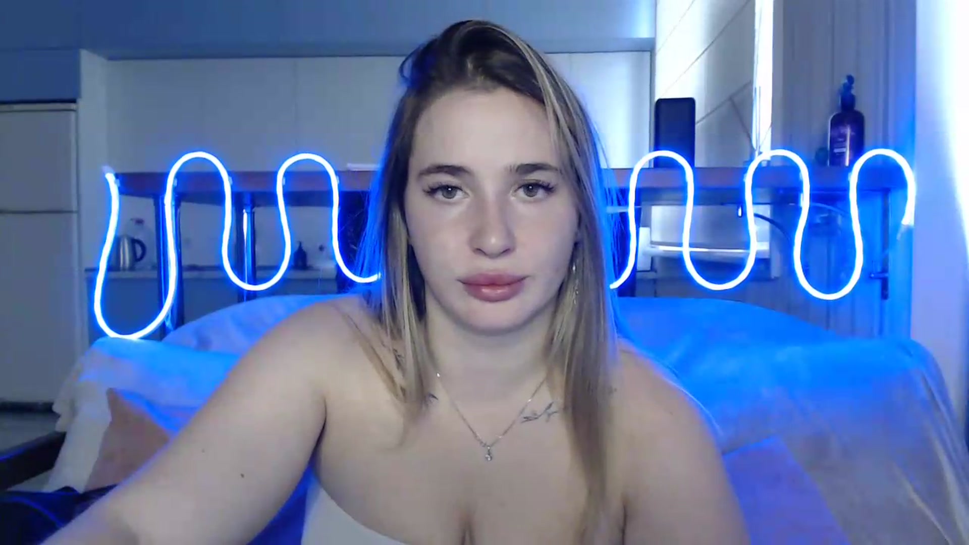 Gallery image thumbnail from Alaya_Wink's myfreecams stream on, 09/14/2026, 15:01 image 17 of 20