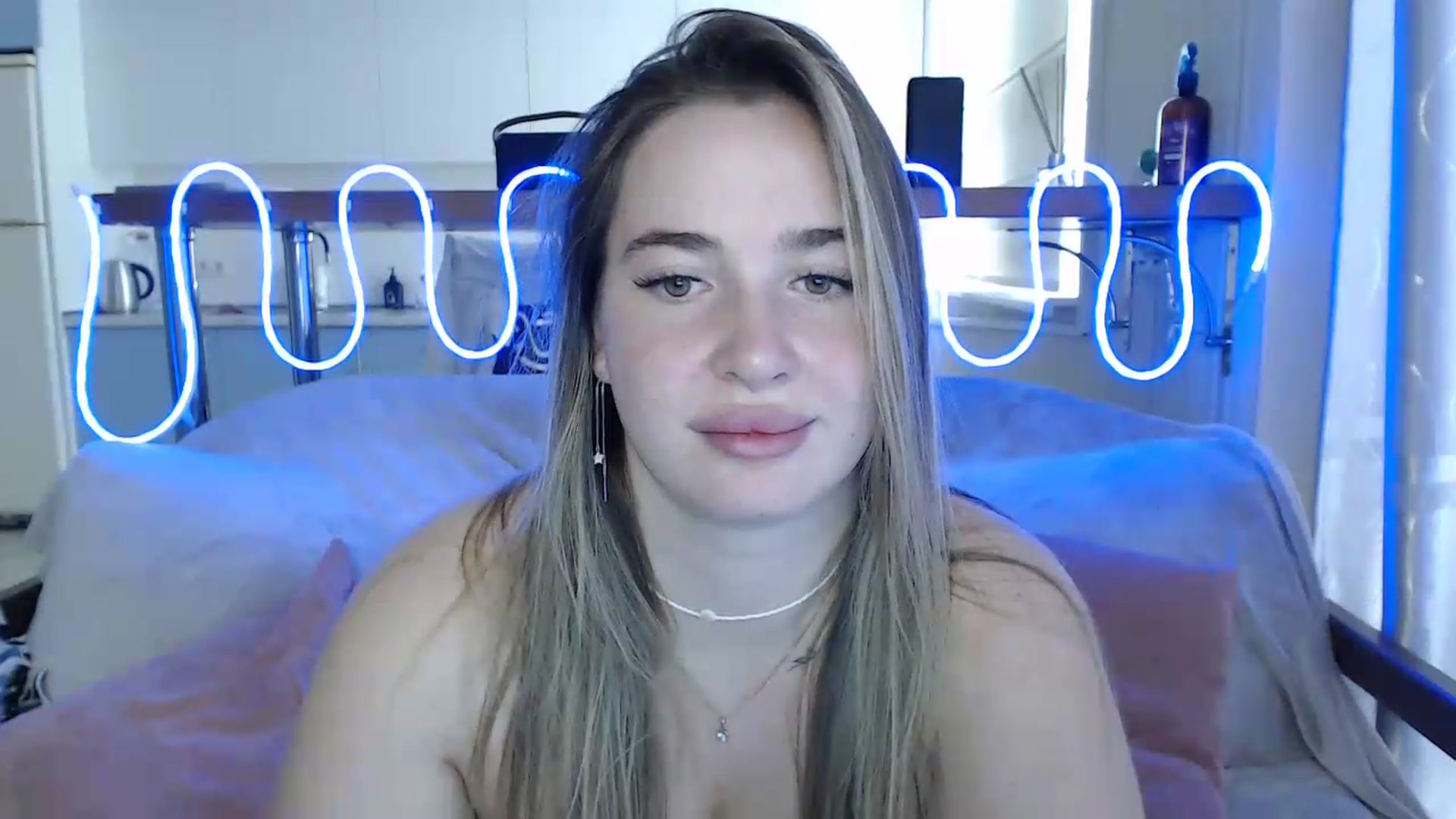 Gallery image thumbnail from Alaya_Wink's myfreecams stream on, 09/17/2026, 09:34 image 13 of 20