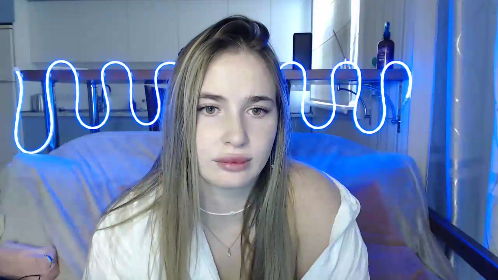 Gallery image thumbnail from Alaya_Wink's myfreecams stream on, 09/17/2026, 14:35 image 5 of 20