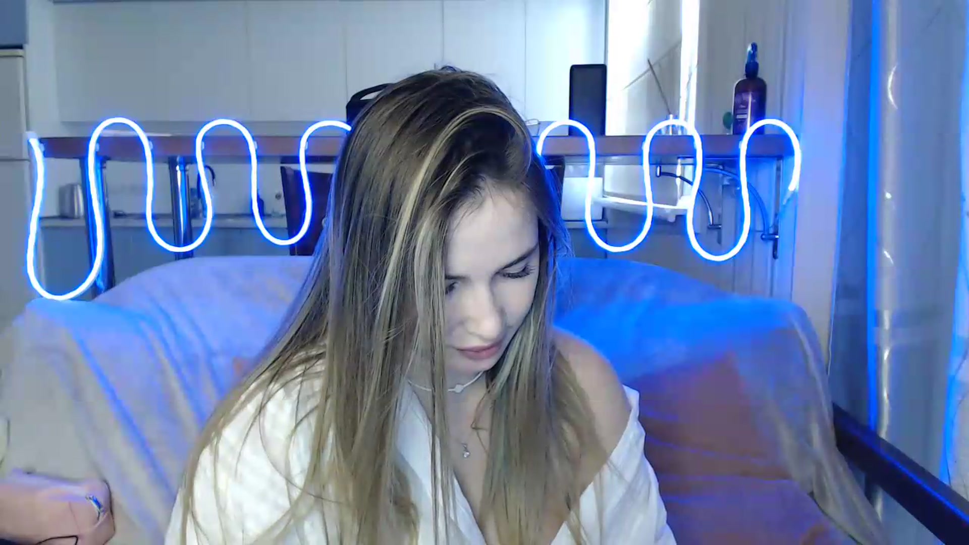 Gallery image thumbnail from Alaya_Wink's myfreecams stream on, 09/17/2026, 14:35 image 2 of 20