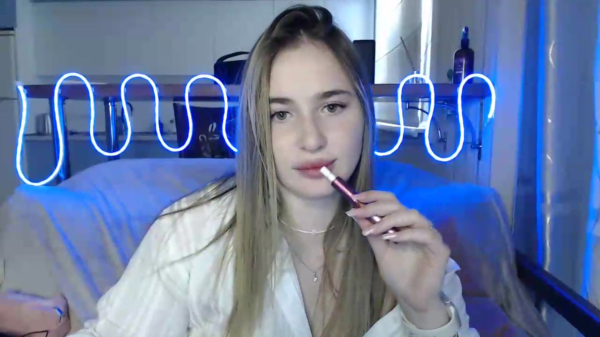 Gallery image thumbnail from Alaya_Wink's myfreecams stream on, 09/17/2026, 14:35 image 7 of 20