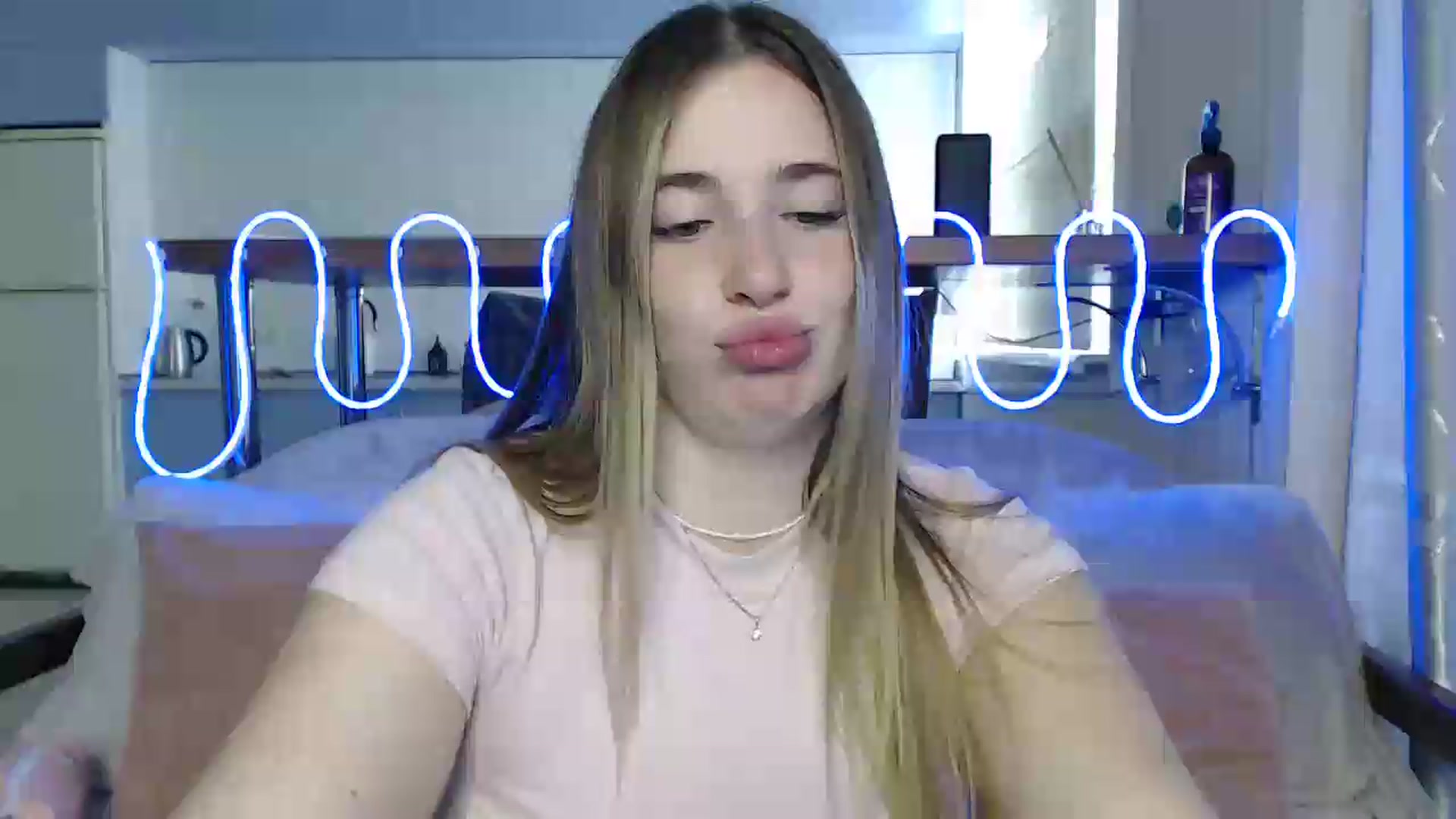 Gallery image thumbnail from Alaya_Wink's myfreecams stream on, 09/18/2026, 10:13 image 2 of 20