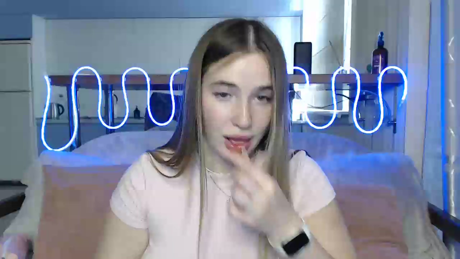 Gallery image thumbnail from Alaya_Wink's myfreecams stream on, 09/18/2026, 10:13 image 17 of 20