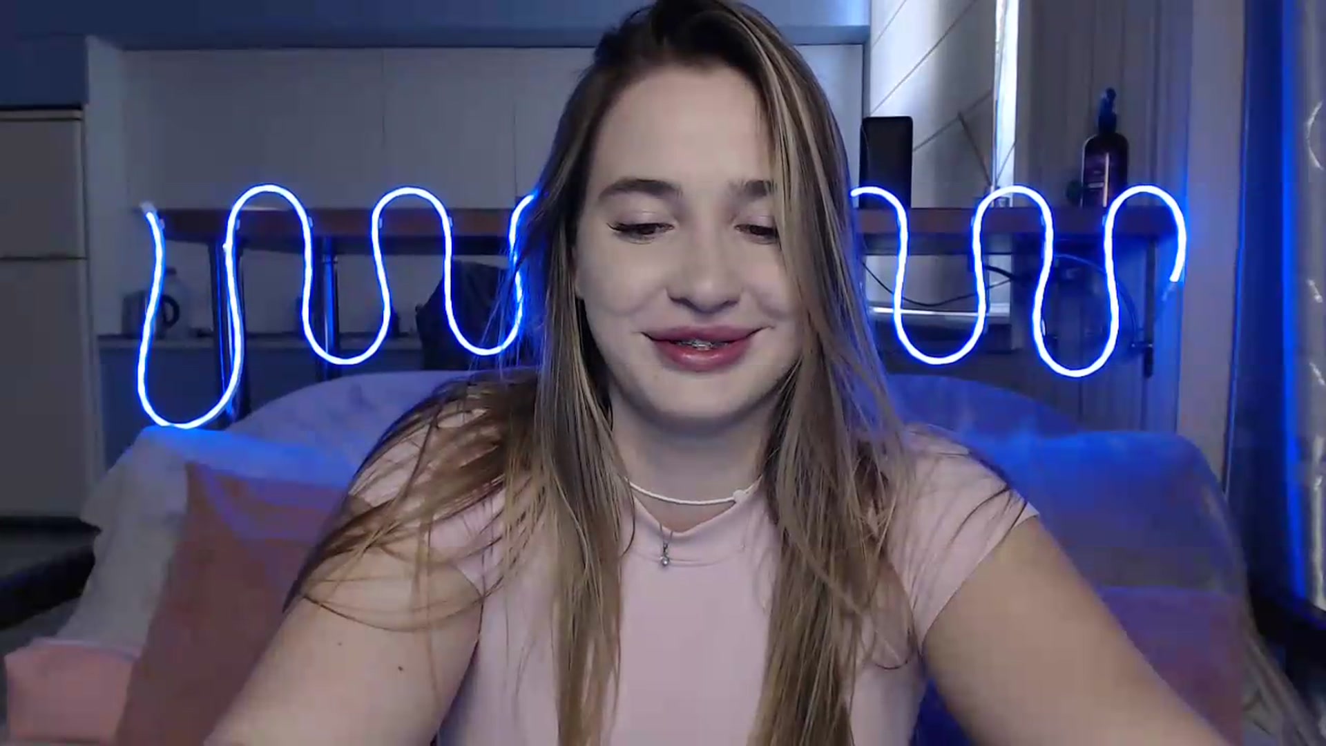 Gallery image thumbnail from Alaya_Wink's myfreecams stream on, 09/18/2026, 13:36 image 9 of 20