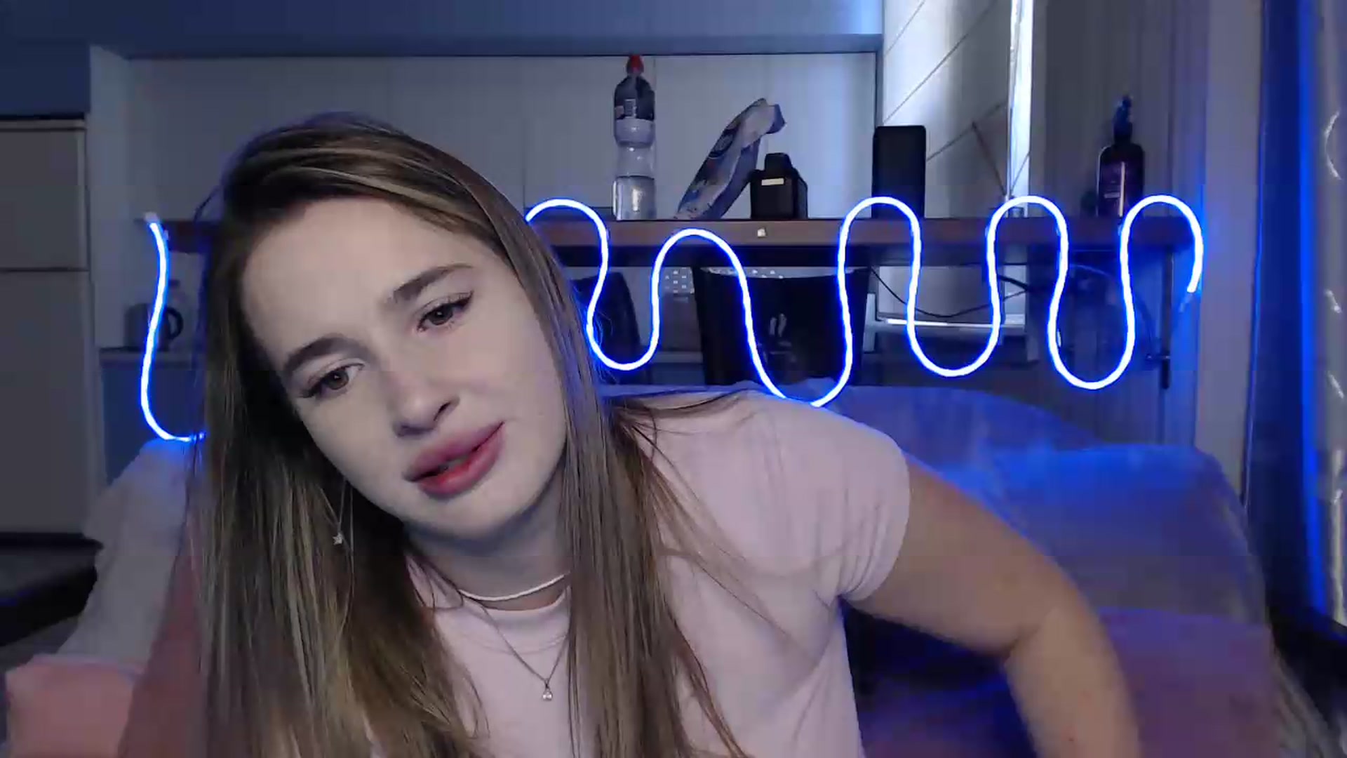 Gallery image thumbnail from Alaya_Wink's myfreecams stream on, 09/18/2026, 13:36 image 17 of 20