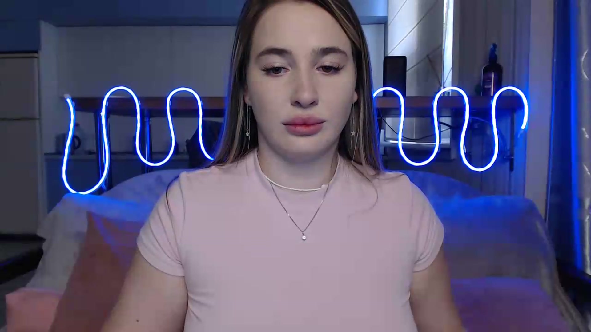 Gallery image thumbnail from Alaya_Wink's myfreecams stream on, 09/18/2026, 14:19 image 13 of 20