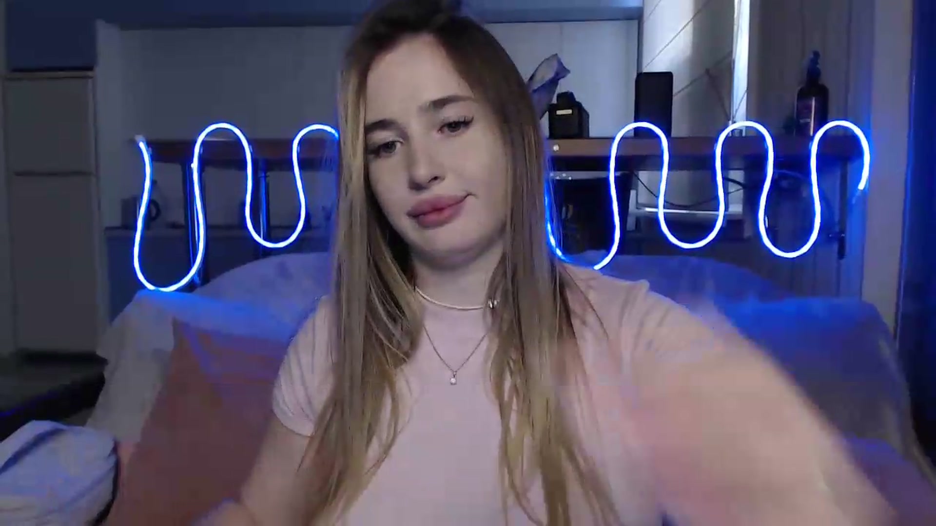 Gallery image thumbnail from Alaya_Wink's myfreecams stream on, 09/18/2026, 15:02 image 6 of 20