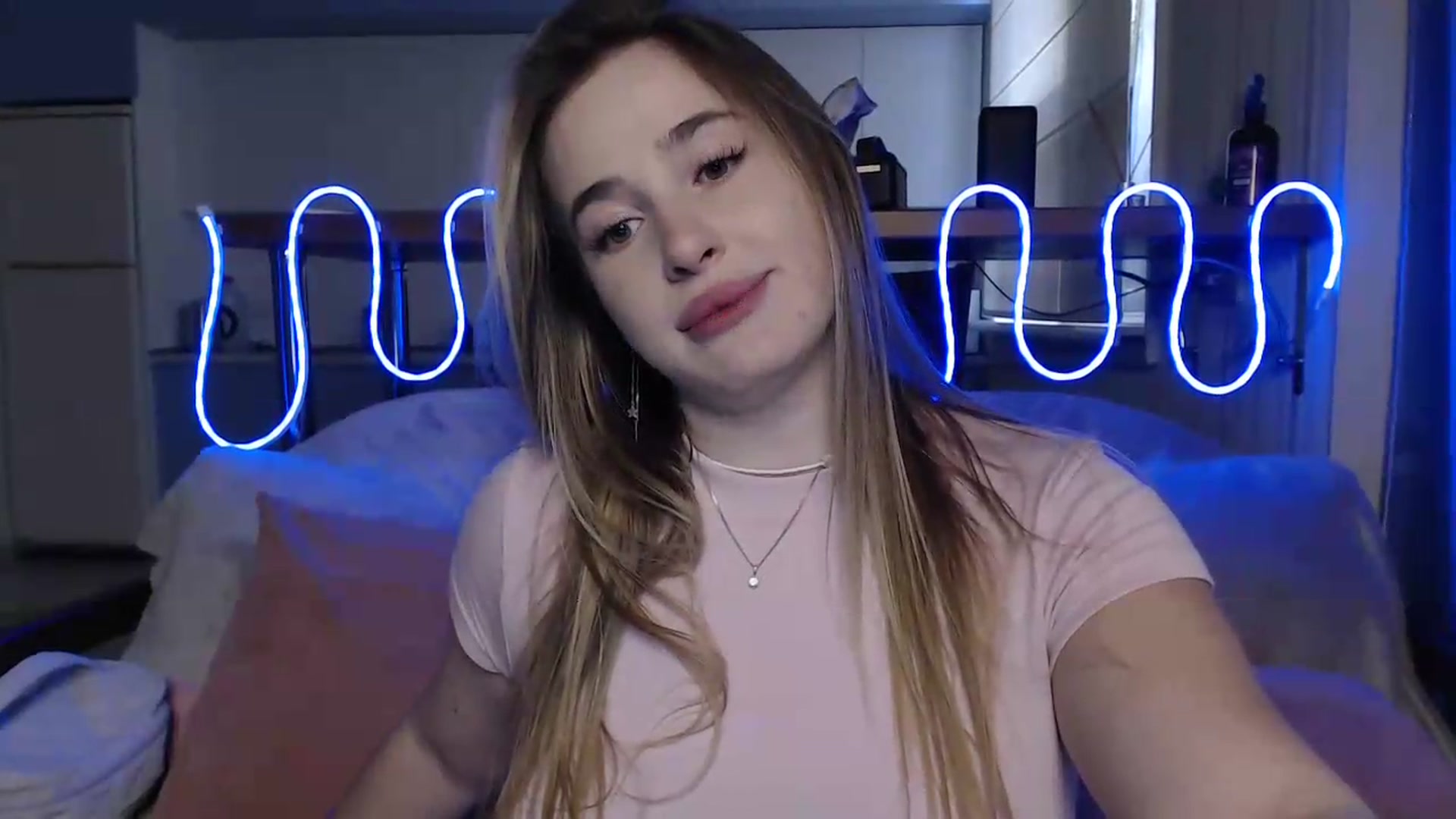 Gallery image thumbnail from Alaya_Wink's myfreecams stream on, 09/18/2026, 15:02 image 4 of 20