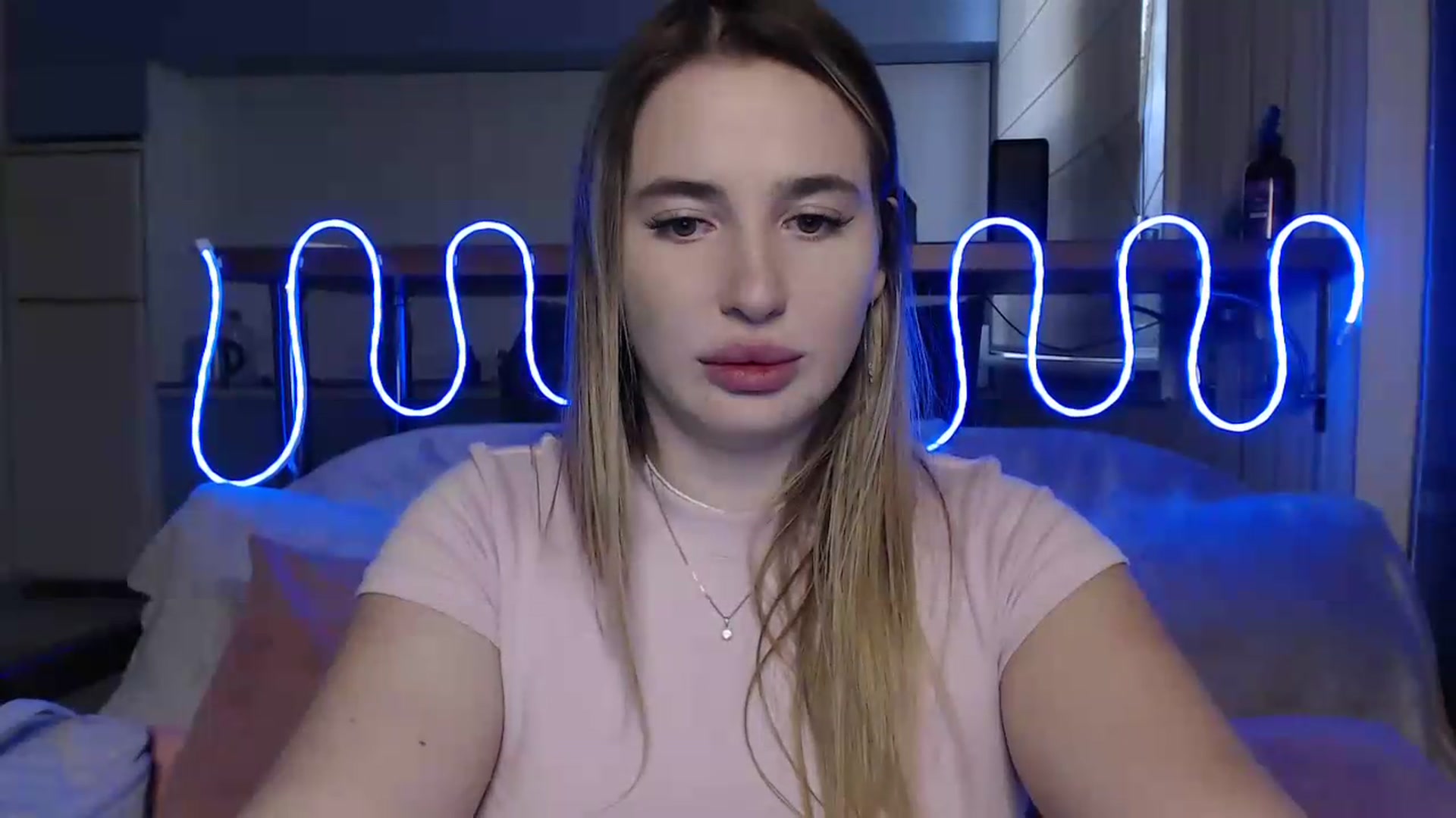 Gallery image thumbnail from Alaya_Wink's myfreecams stream on, 09/18/2026, 15:31 image 12 of 20