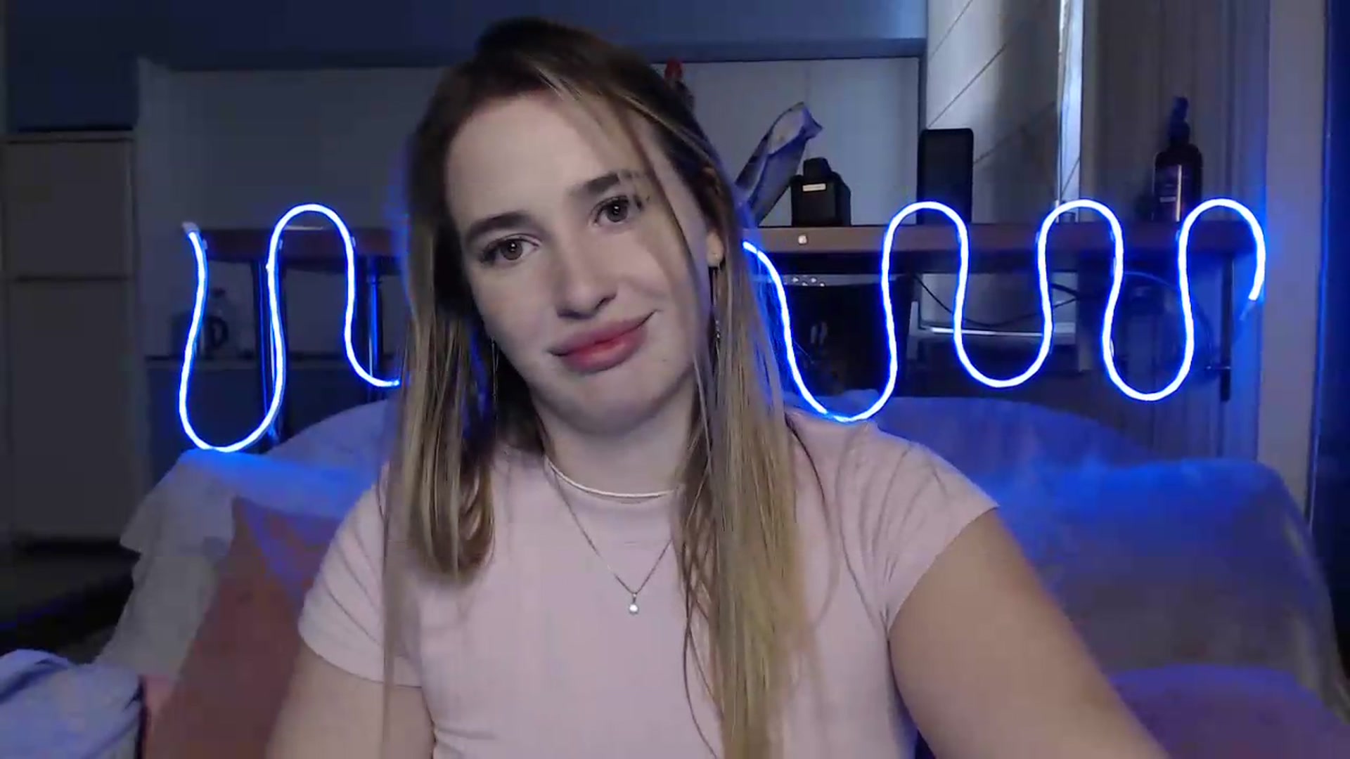 Gallery image thumbnail from Alaya_Wink's myfreecams stream on, 09/18/2026, 15:31 image 11 of 20