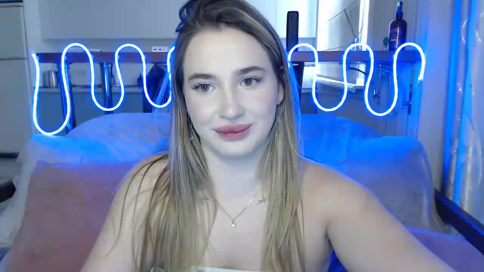 Gallery image thumbnail from Alaya_Wink's myfreecams stream on, 09/19/2026, 13:18 image 5 of 20